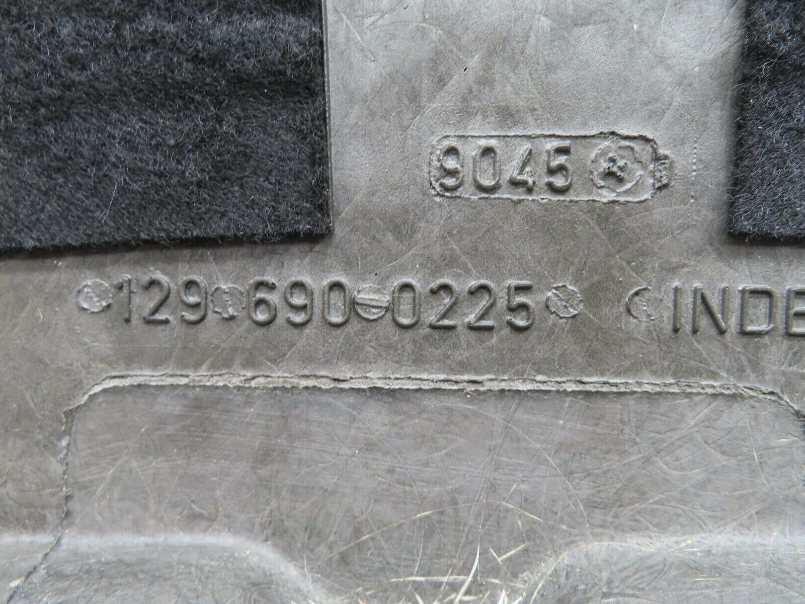 17115 Mercedes-Benz R129 300SL Coupe Headlining Roof Panel Right Side Black