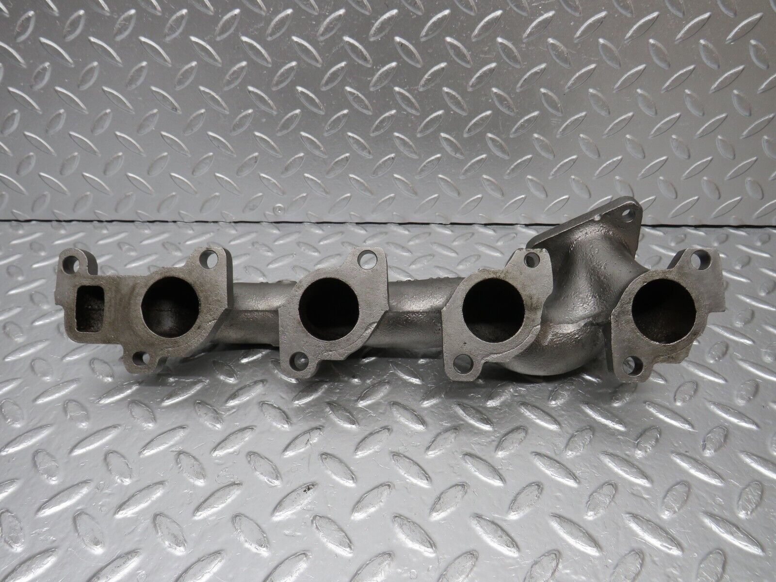 32734 Mercedes-Benz W210 OM611 Exhaust Manifold 6111420501