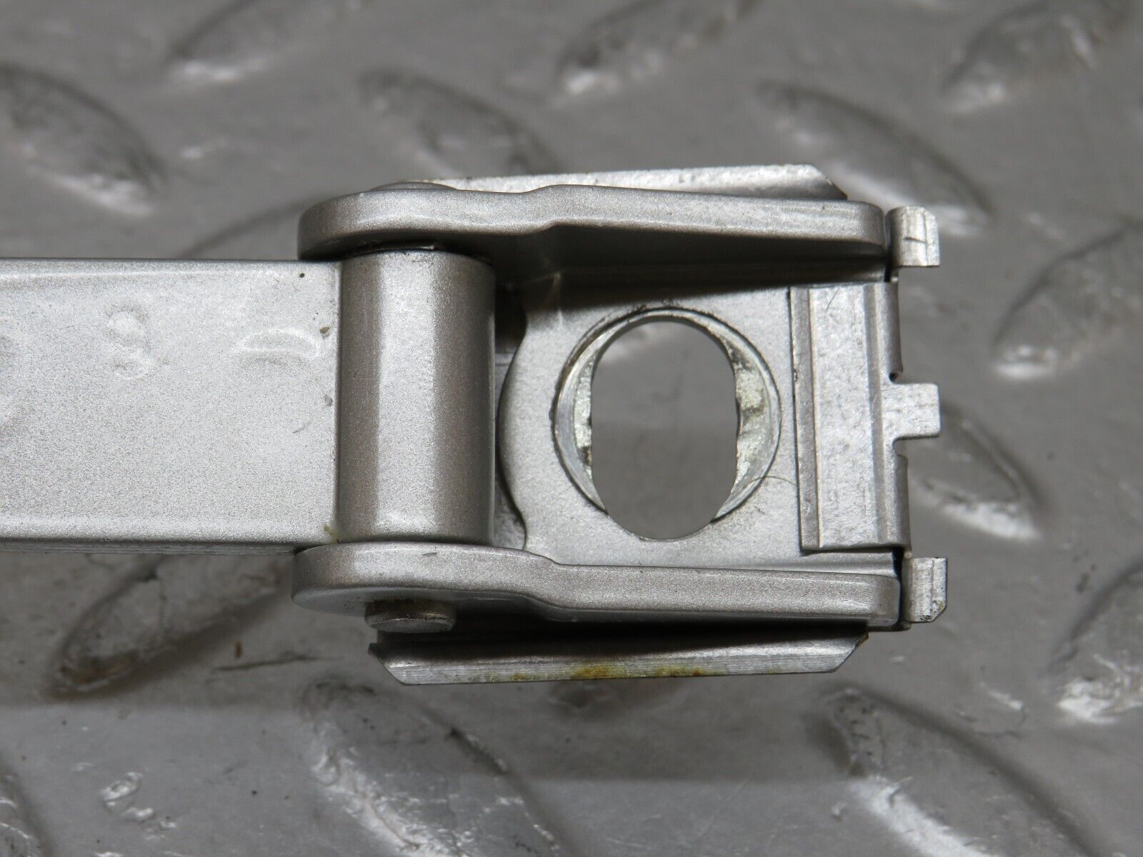 34693 Mercedes-Benz W210 320E Door Safety Check Strap