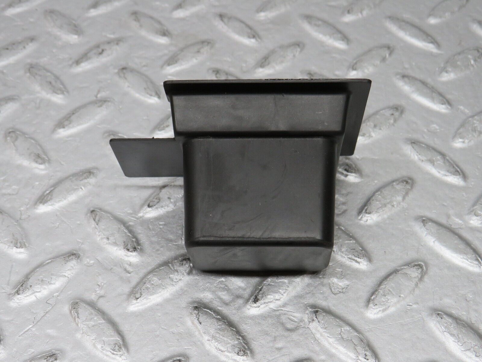 36718 Mercedes-Benz W201 190E 2.0L Switch Holder 2018210065