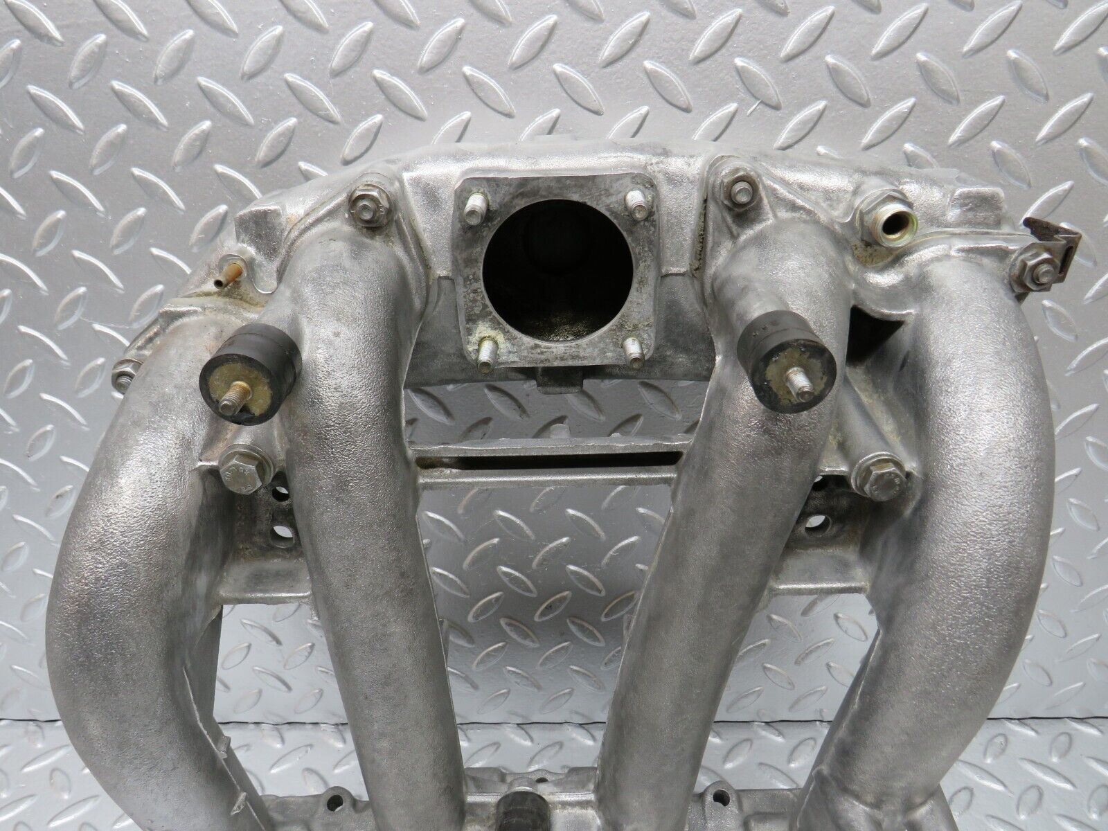 30796 Mercedes-Benz W201 190E 2.0L Intake Manifold 1021411101