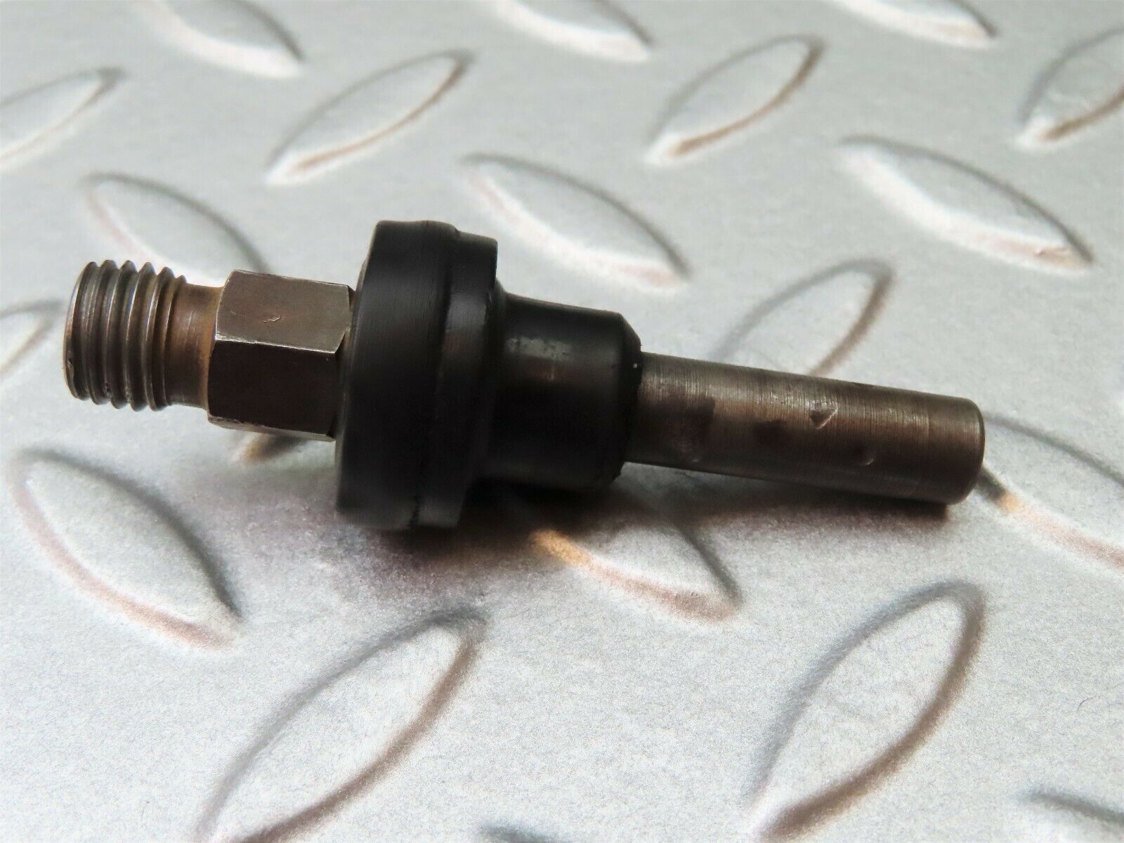 4424 Mercedes-Benz W123 230E Fuel Injector Bosch 0437502010