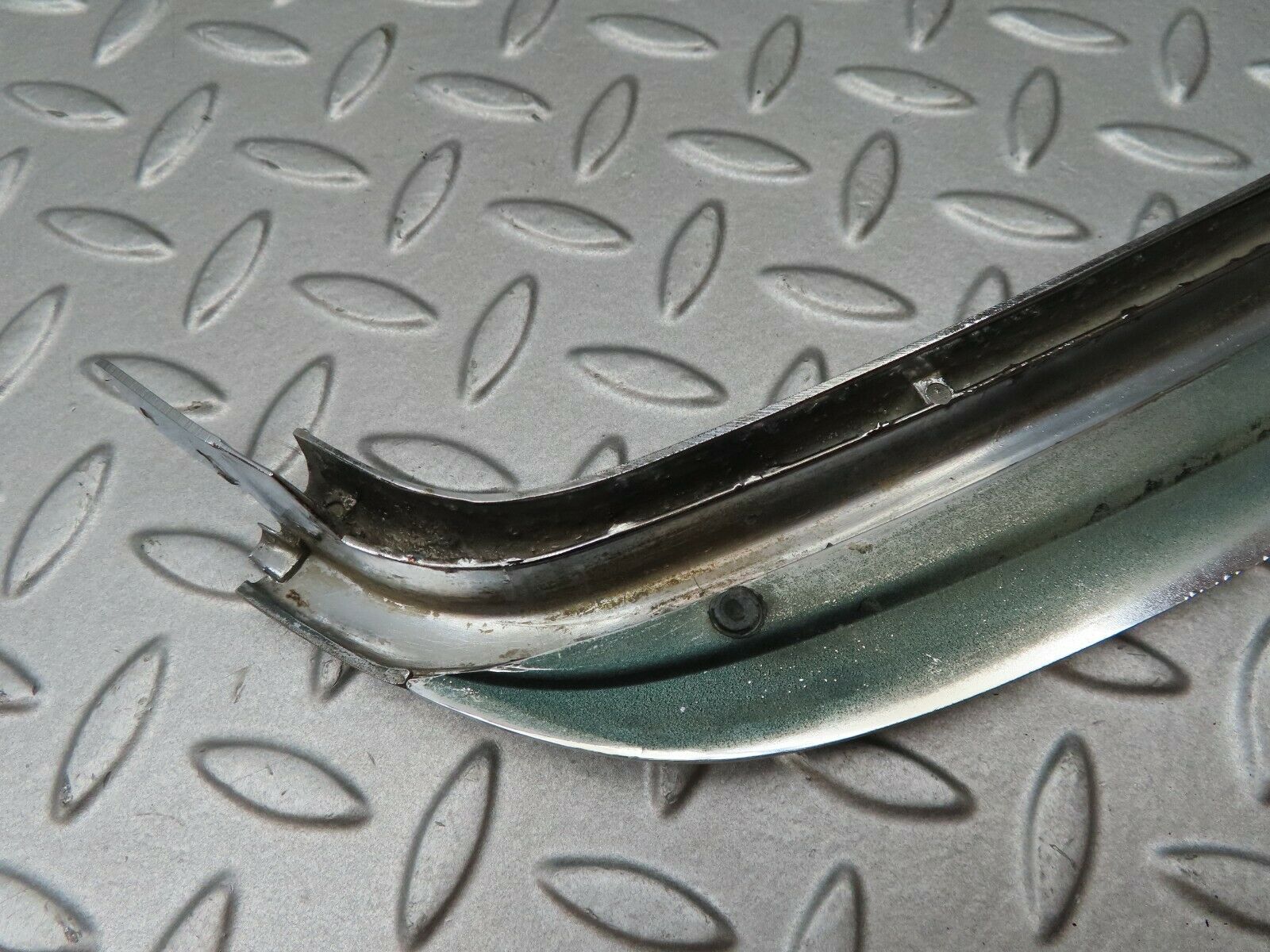 4663 Mercedes-Benz W114 280CE Coupe Chrome Rear Window Trim Left Side