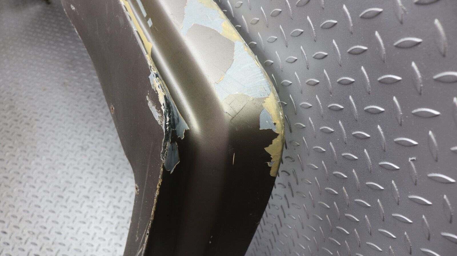 37255 Mercedes-Benz C126 420SEC Coupe Rear Bumper