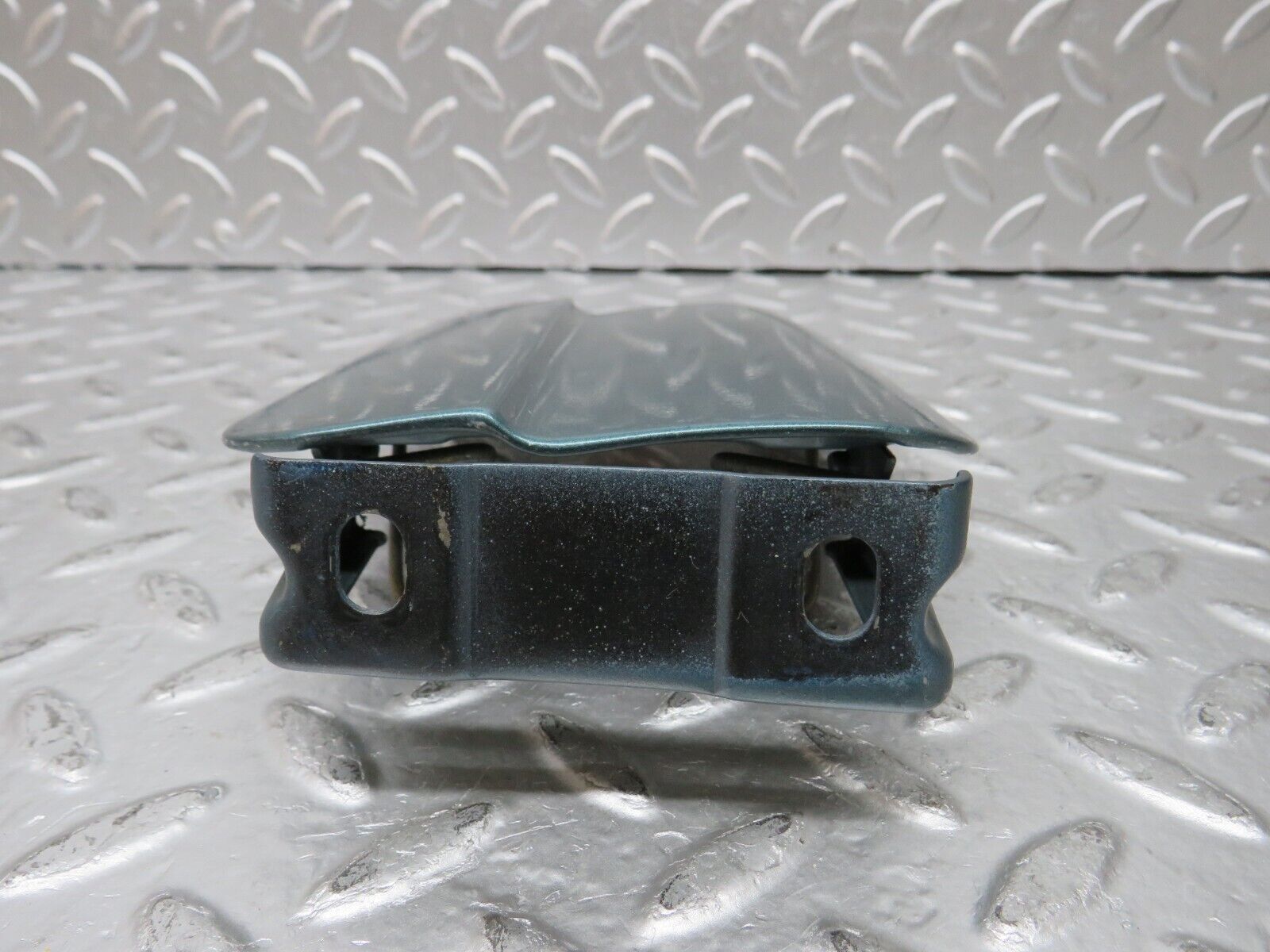 29850 Mercedes-Benz W123 230E Fuel Tank Flap Cap 1237500106