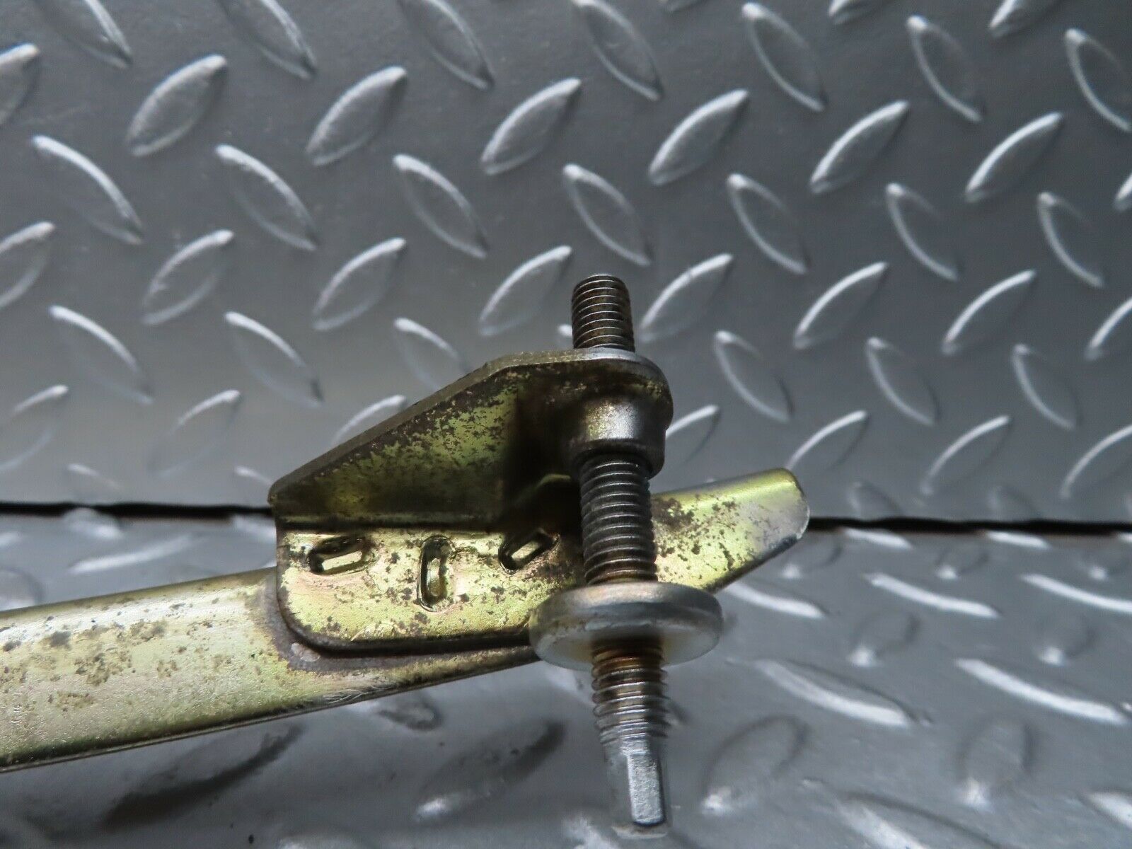 20093 Mercedes-Benz R129 300SL Coupe Right Door Window Channel Pair