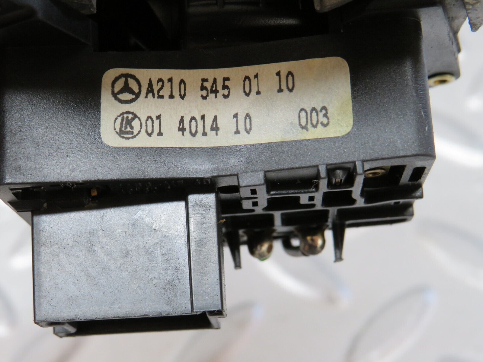 34949 Mercedes-Benz W210 320E Indicator Wiper Stalk 2105450110