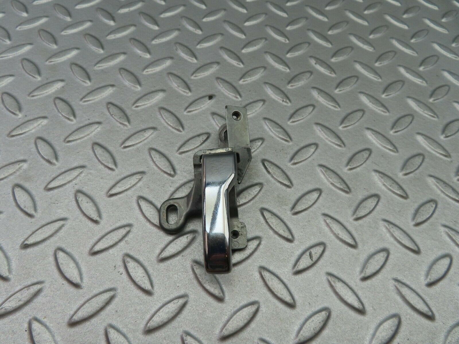 5824 Mercedes-Benz W123 200 Left Interior Door Handle 1237600161