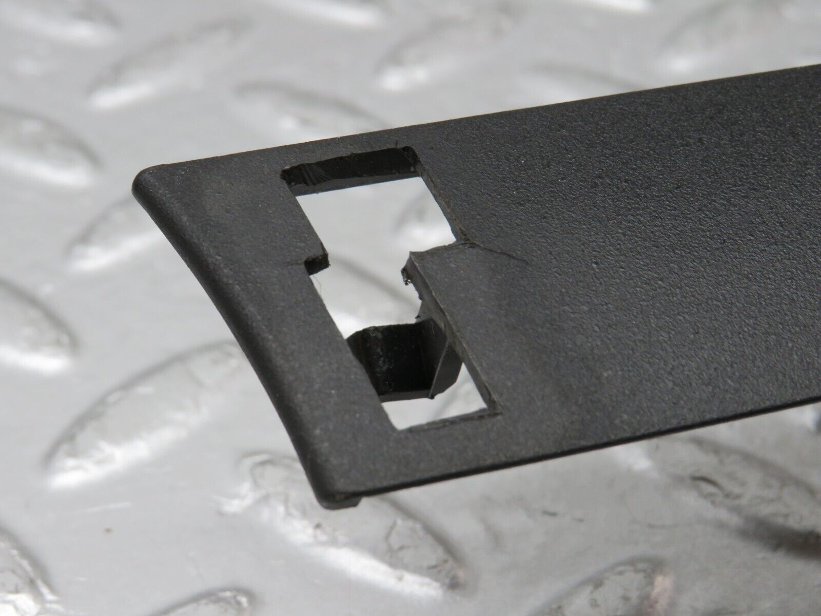 37924 Mercedes-Benz A124 320E Cabriolet Headlight Switch Cover Trim Surround