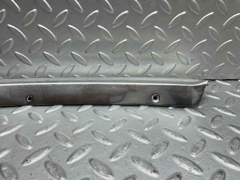 0039 Mercedes-Benz W116 Back Door Trim