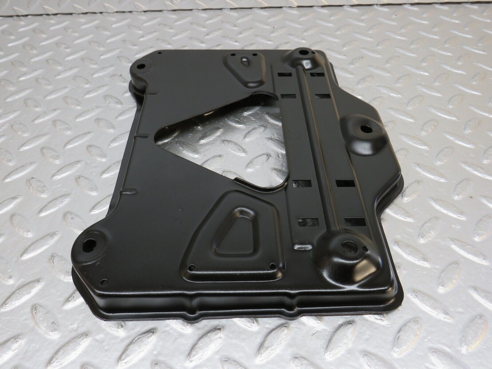 32517 Mercedes-Benz S124 300TE Wagon Battery Tray