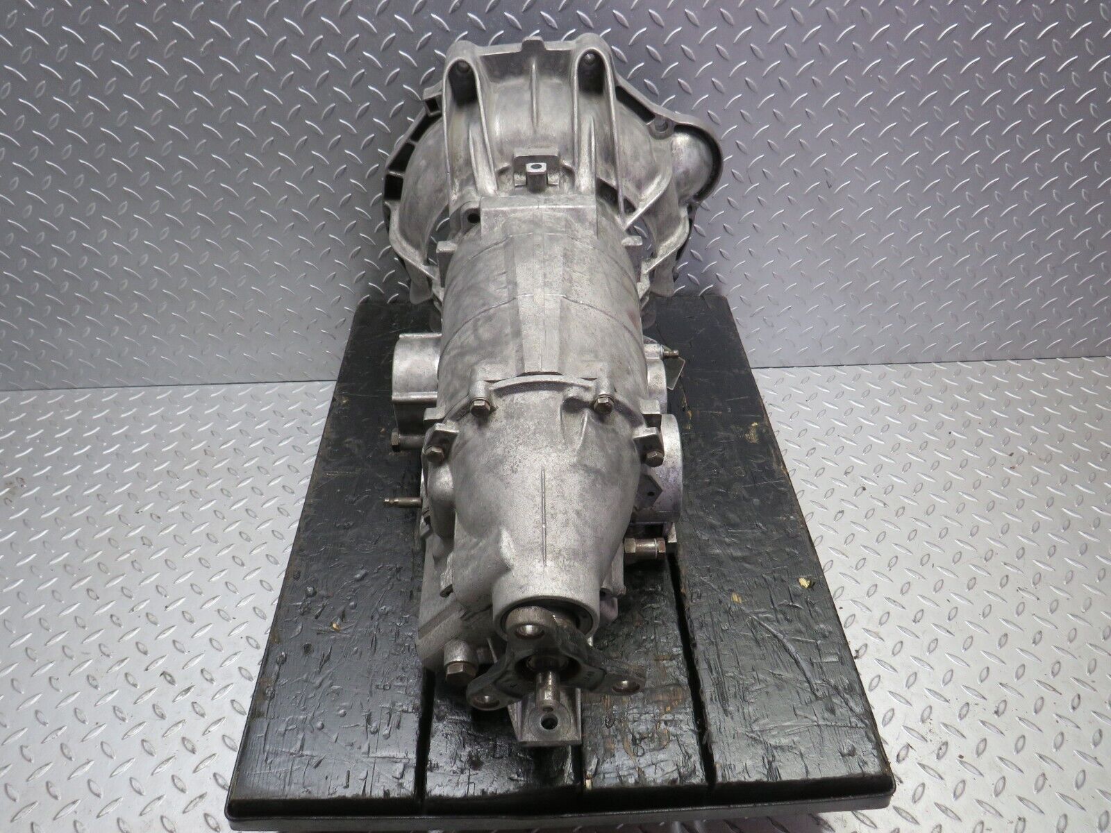 33129 Mercedes-Benz W123 240D Automatic Gearbox 3 Speed 722.117 1232700601 1152714501