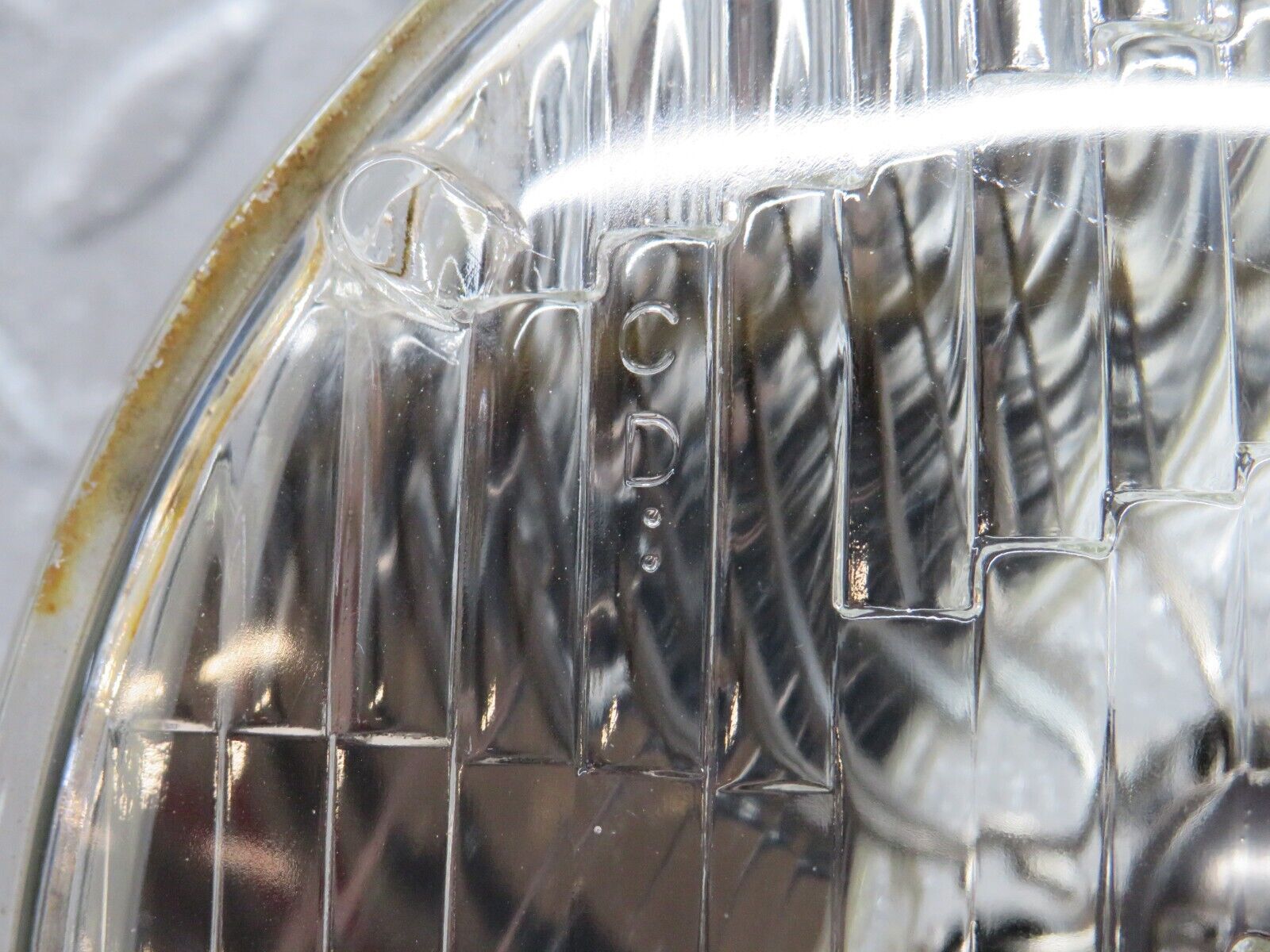 40366 Mercedes-Benz W110 230 Headlight Sealed Beam Lucas 7285