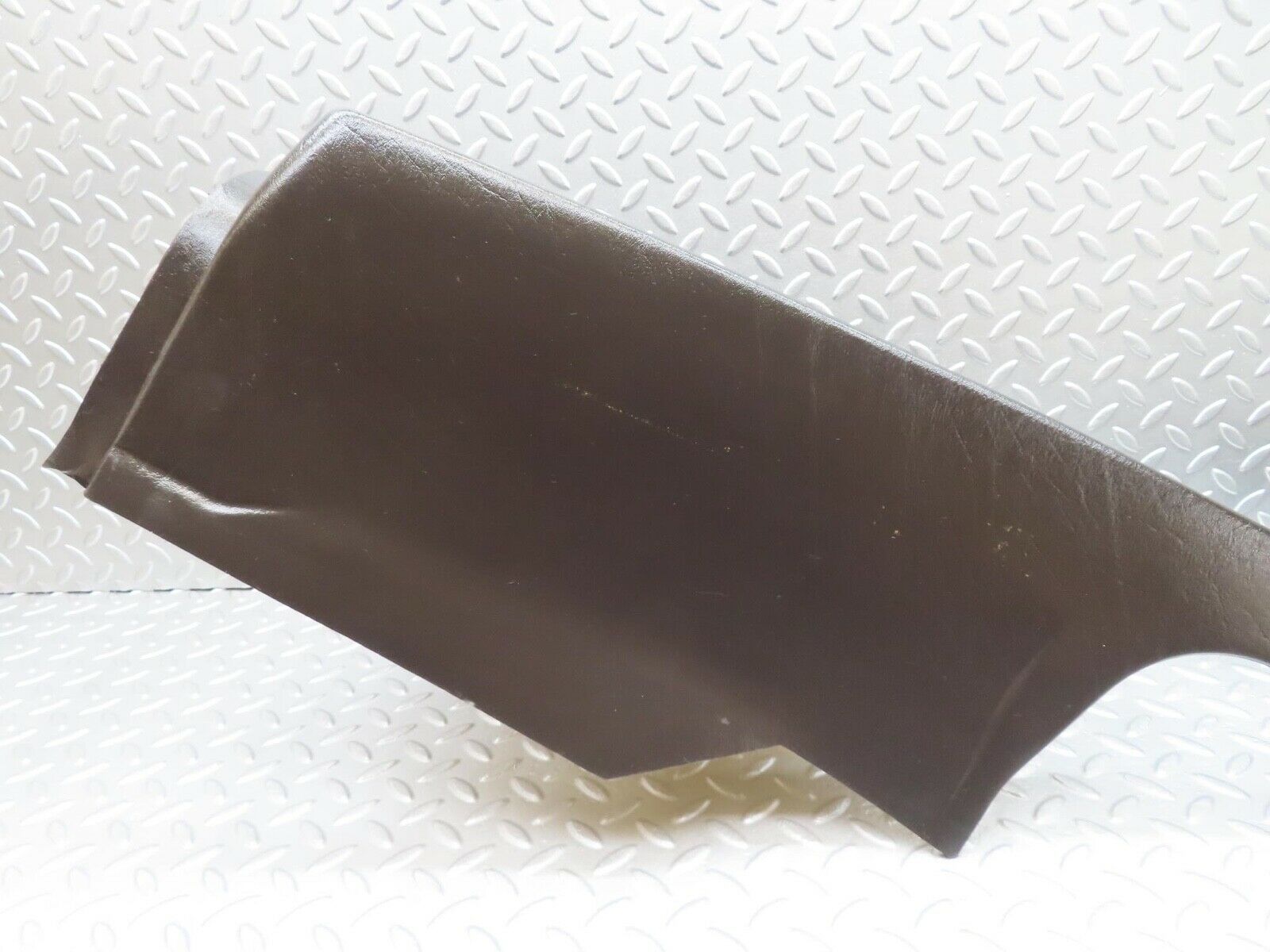 15906 Mercedes-Benz W123 280E Centre Console Black