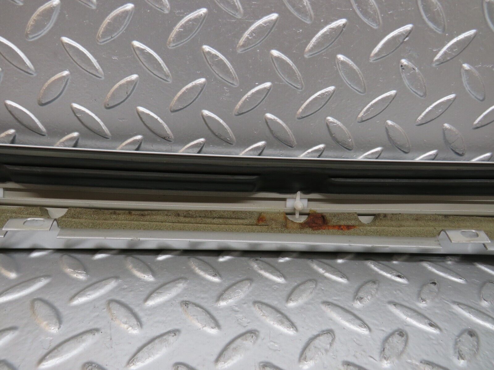 24813 Mercedes-Benz W140 S320 A Pillar Exterior Cover Right Side