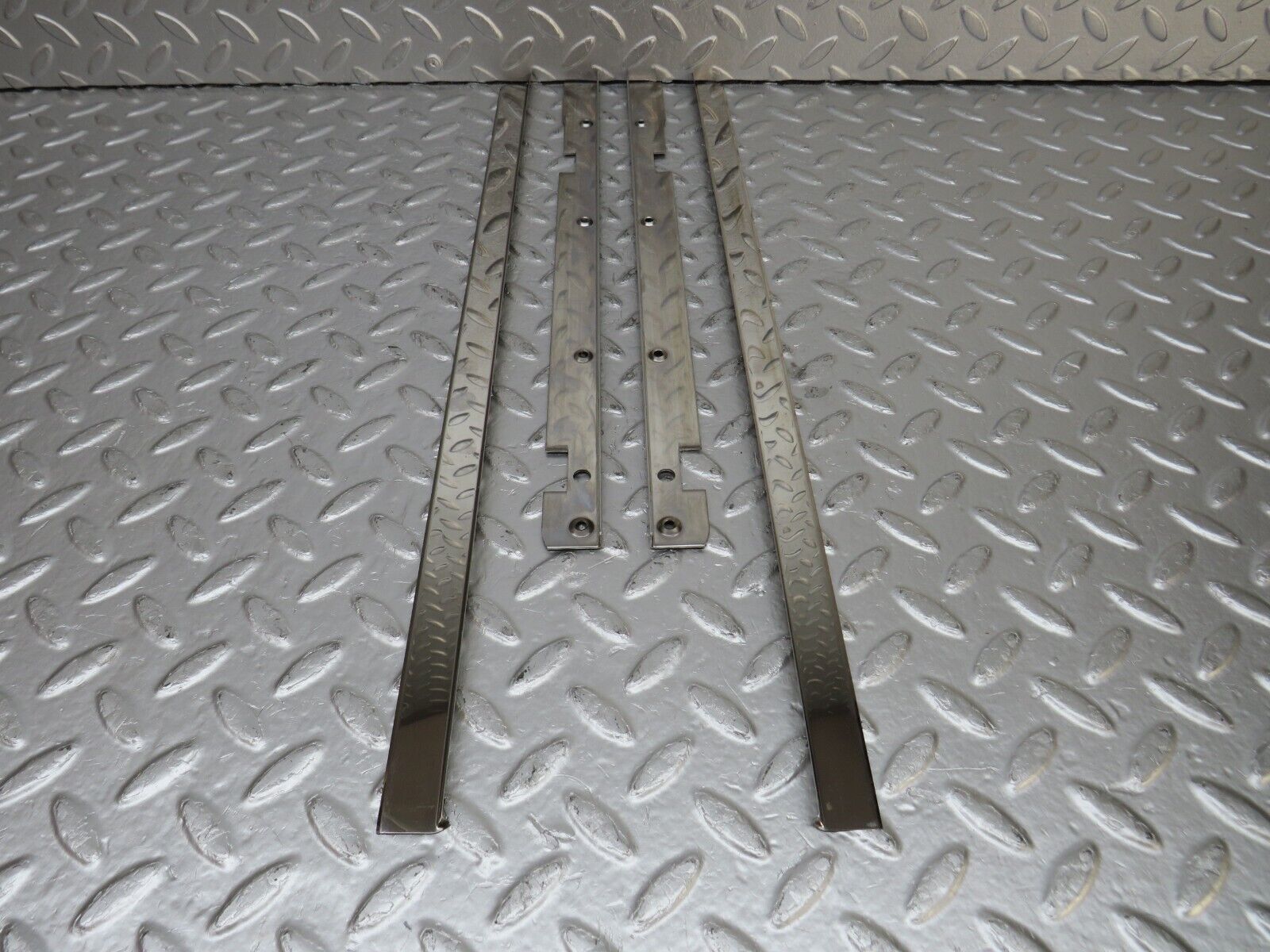 33797 Mercedes-Benz W201 190E 2.0L Sunroof Chrome Trim Set