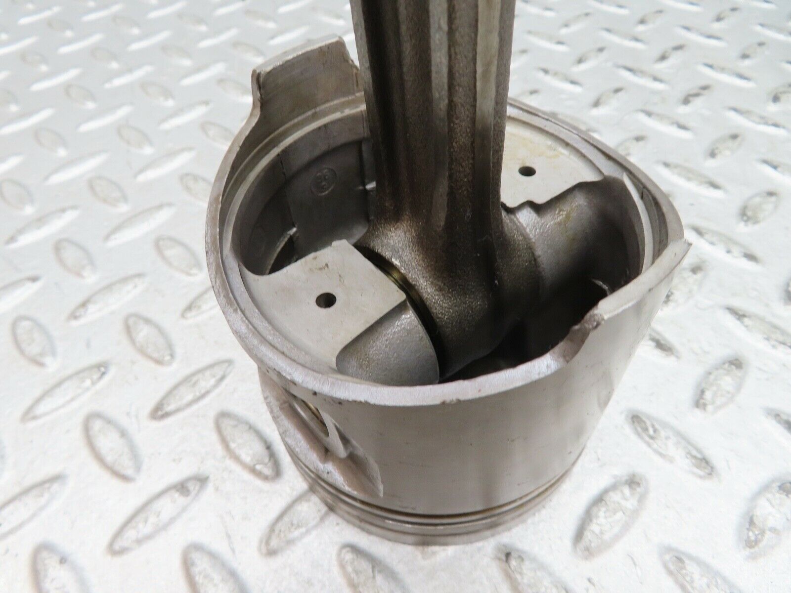 17859 Mercedes-Benz W116 450SEL Piston With Connecting Rod 91.99 mm