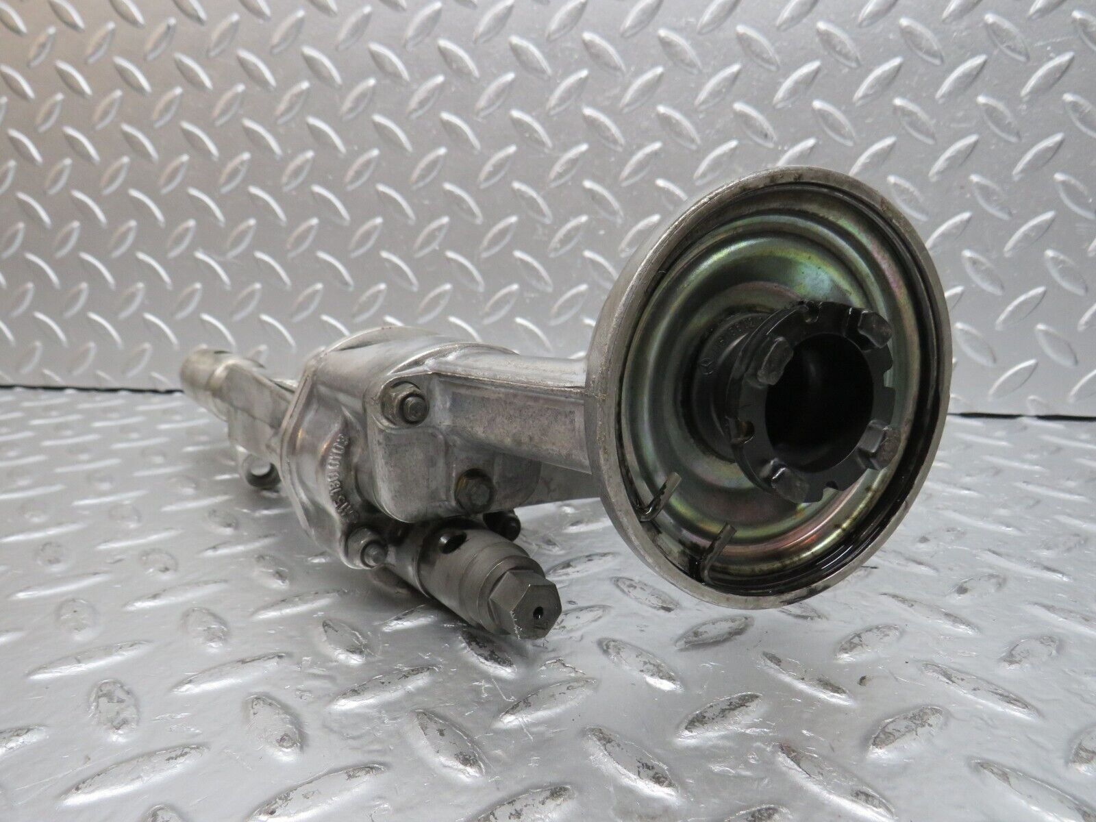 31152 Mercedes-Benz W123 200D Oil Pump 1151800102 1151860101