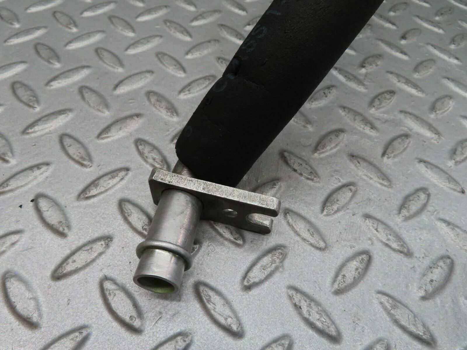 12158 Mercedes-Benz R129 300SL Coupe Air Conditioning Pipe