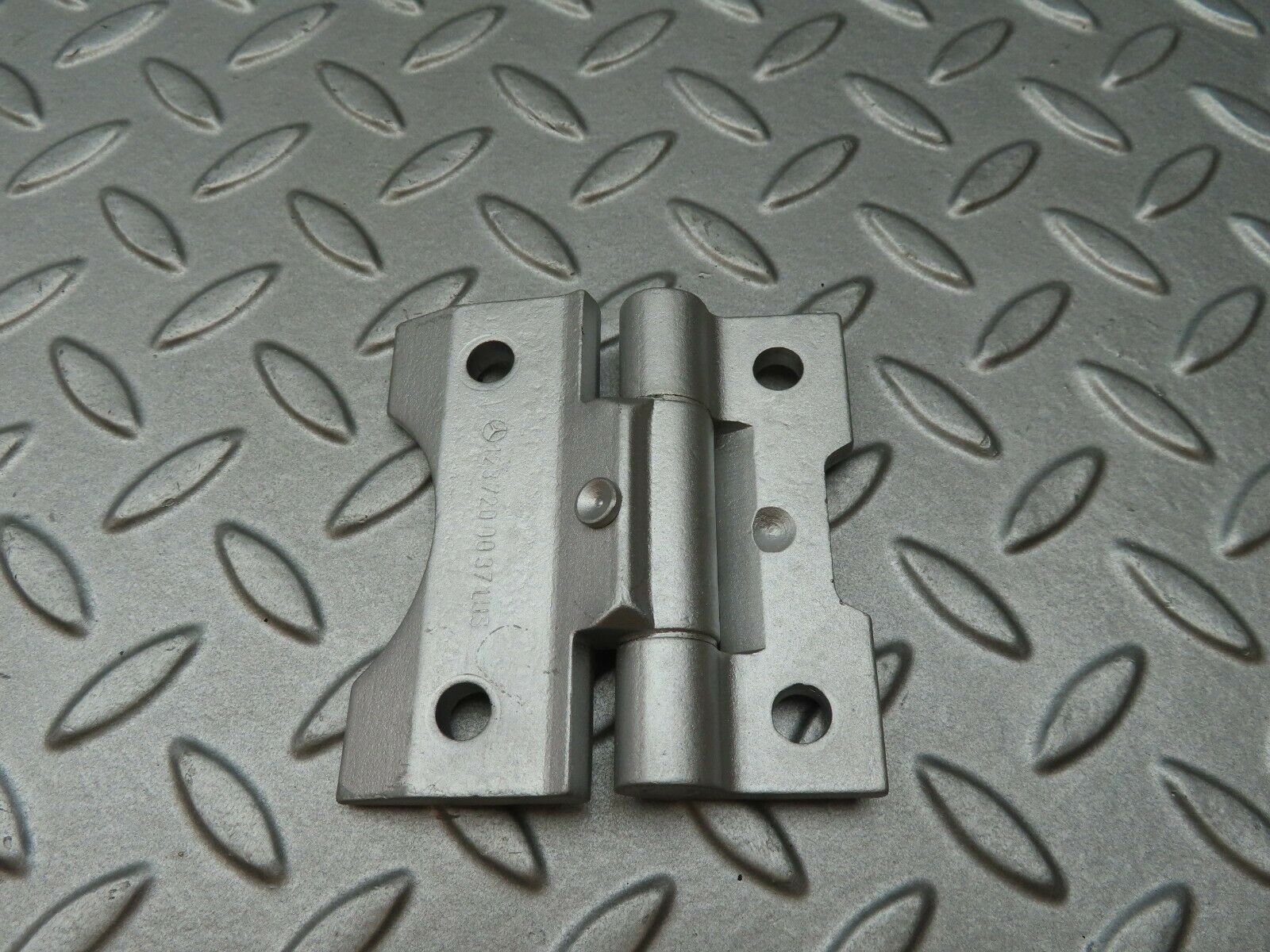 4494 Mercedes-Benz W123 230E Door Hinge 1237200037