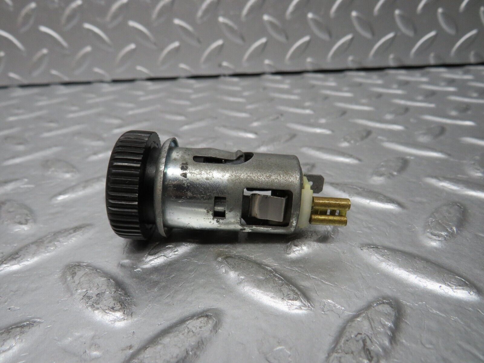 30047 Porsche 924 Cigarette Lighter 477919305