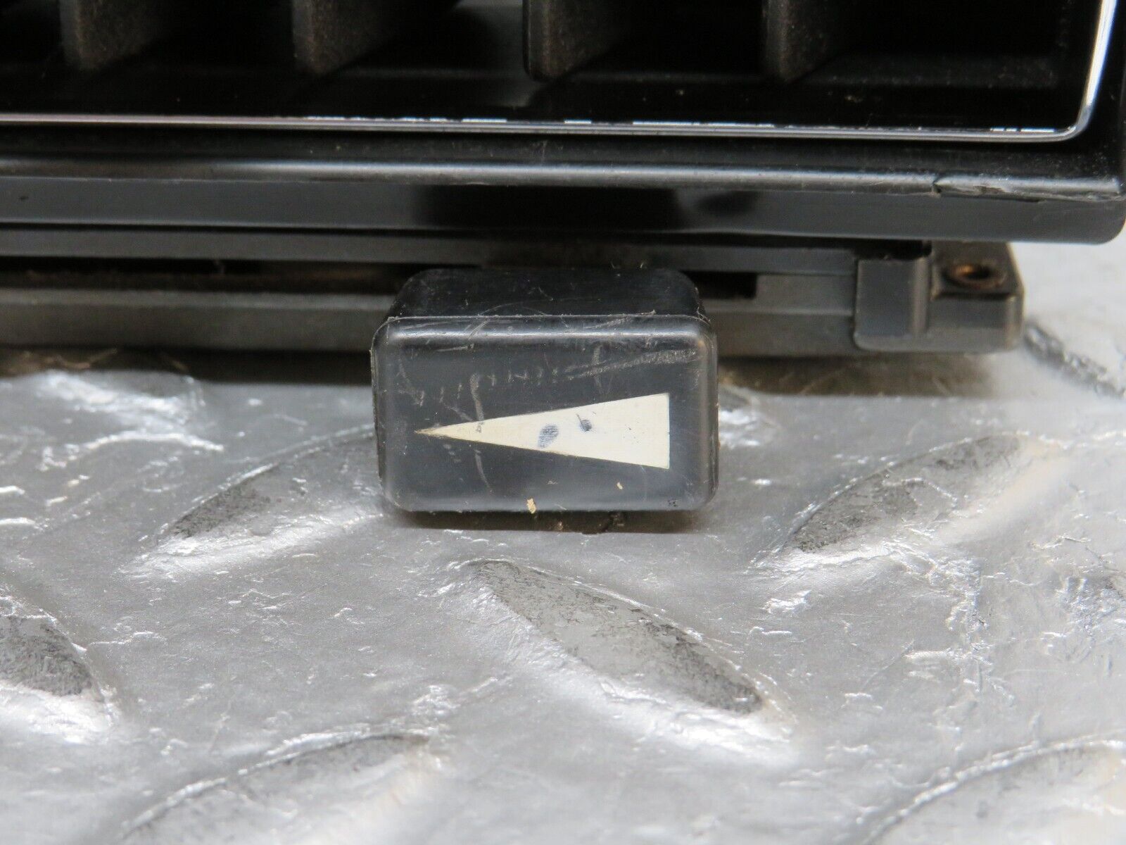 32250 Mercedes-Benz W116 350SE Dashboard Air Vent 1168310130