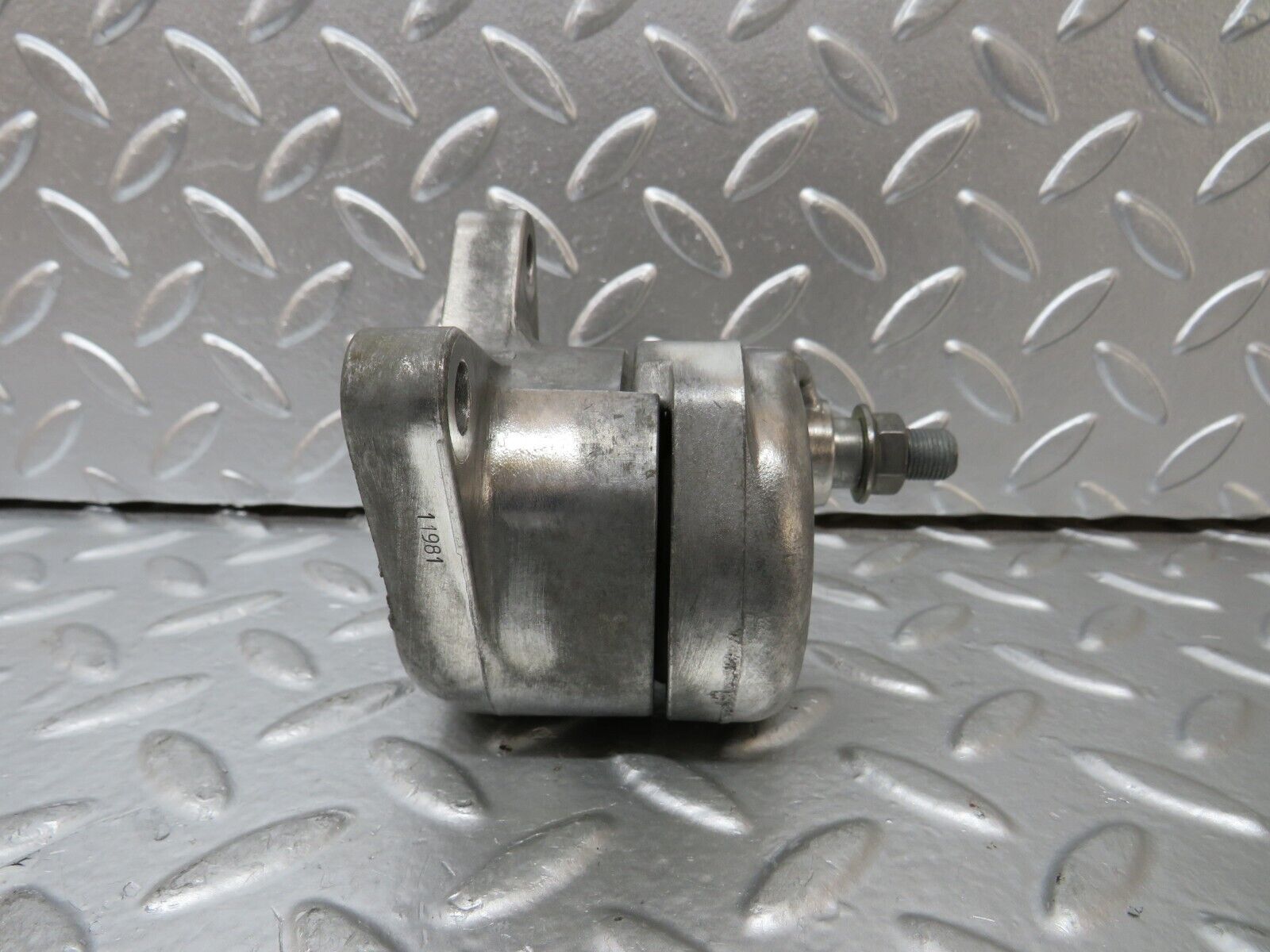 24849 Mercedes-Benz W140 S320 Belt Tensioner 1042000870