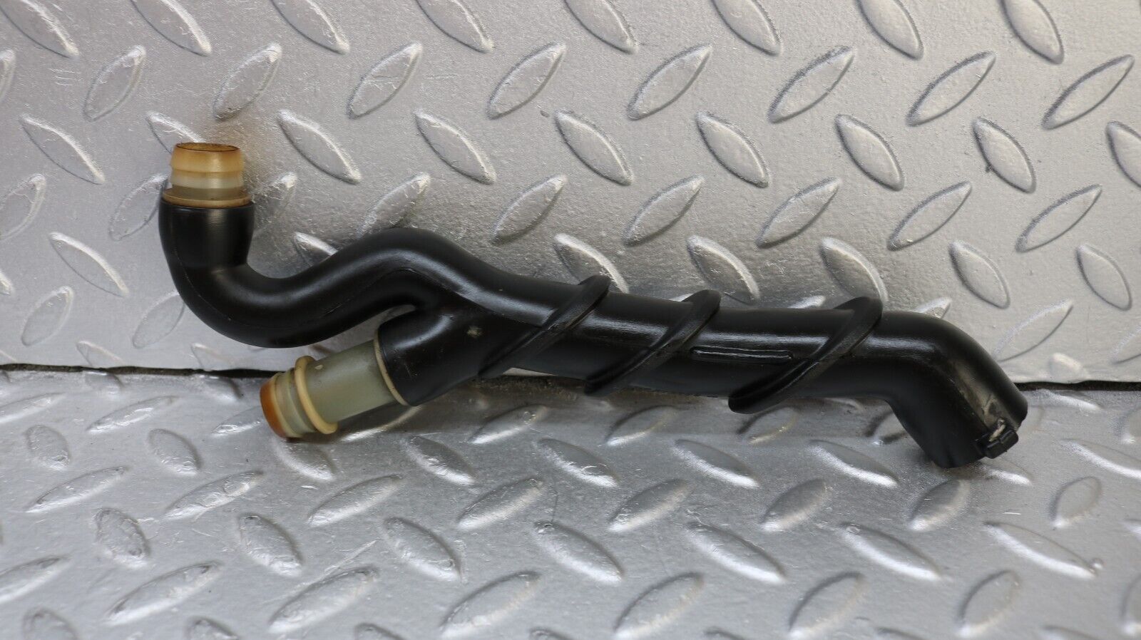 37185 Mercedes-Benz C126 420SEC Coupe Air Intake Hose Pipe 1160942782