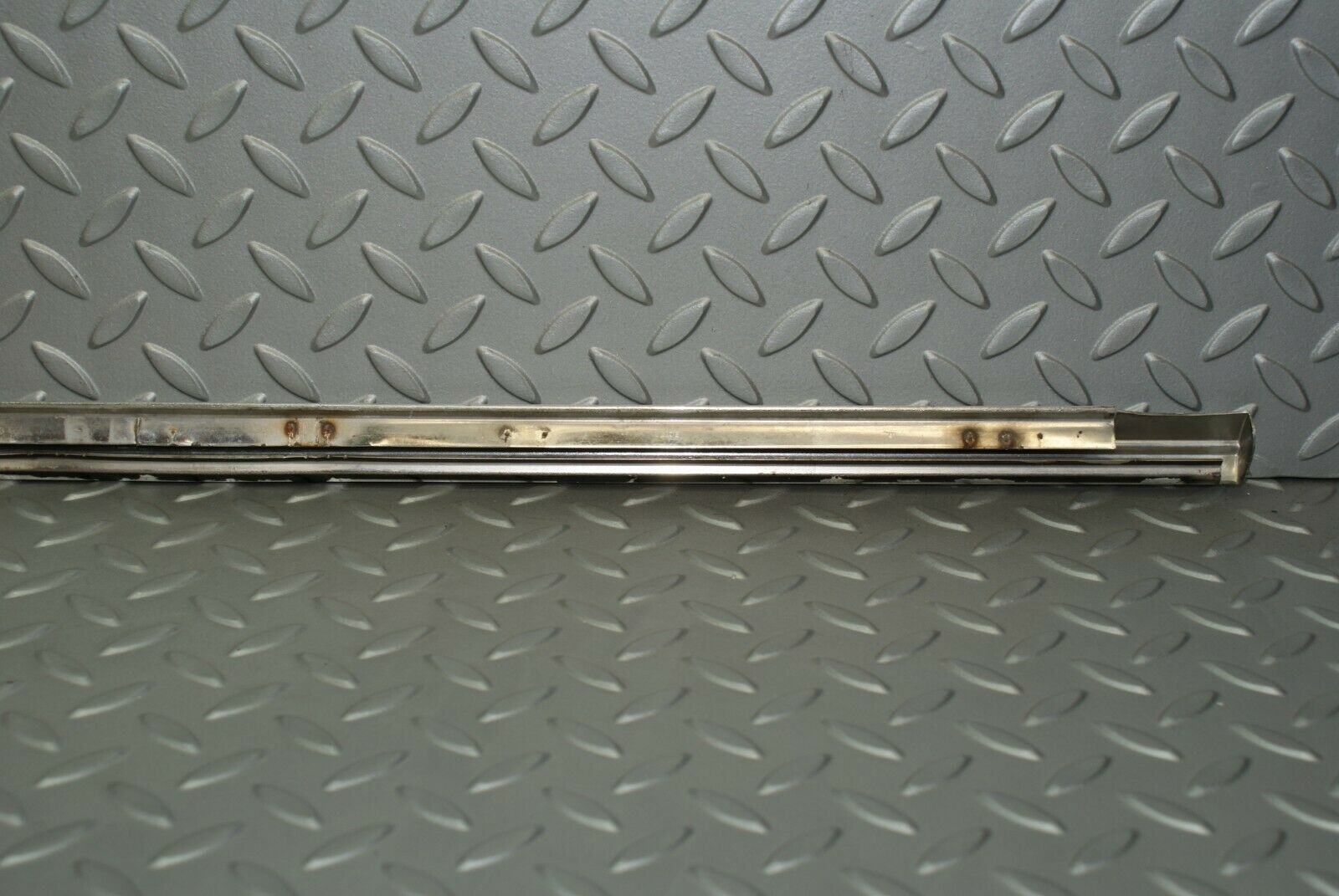 3125 Mercedes-Benz W115 220D Rear Left Door Chrome Moulding Trim