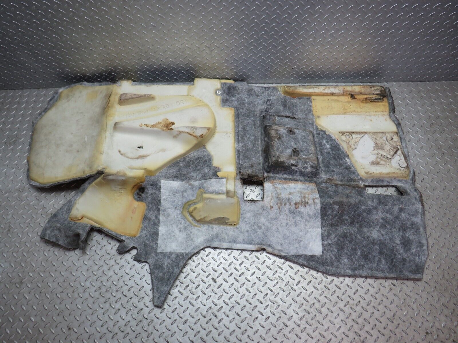 39536 Mercedes-Benz R129 320SL Coupe Front Left Floor Carpet Grey 1296801340