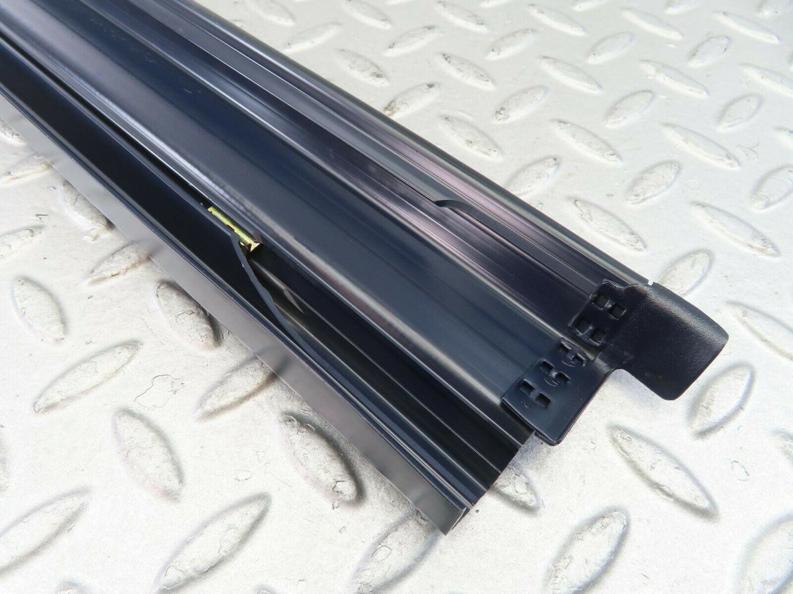 10346 Mercedes-Benz W201 190E Front Left Door Sill Blue