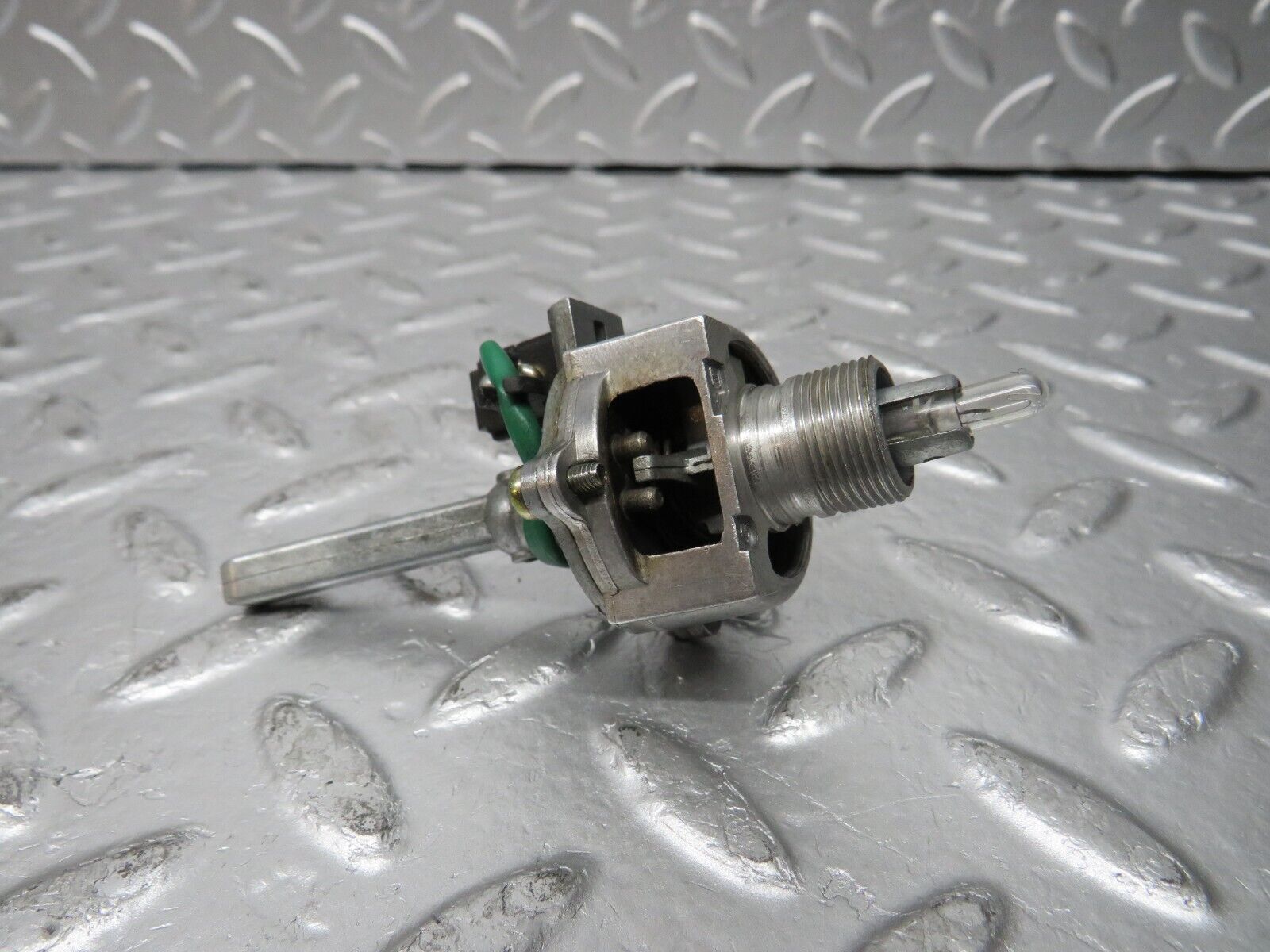 31603 Mercedes-Benz W201 190LE 1.8L Heater Control Switch