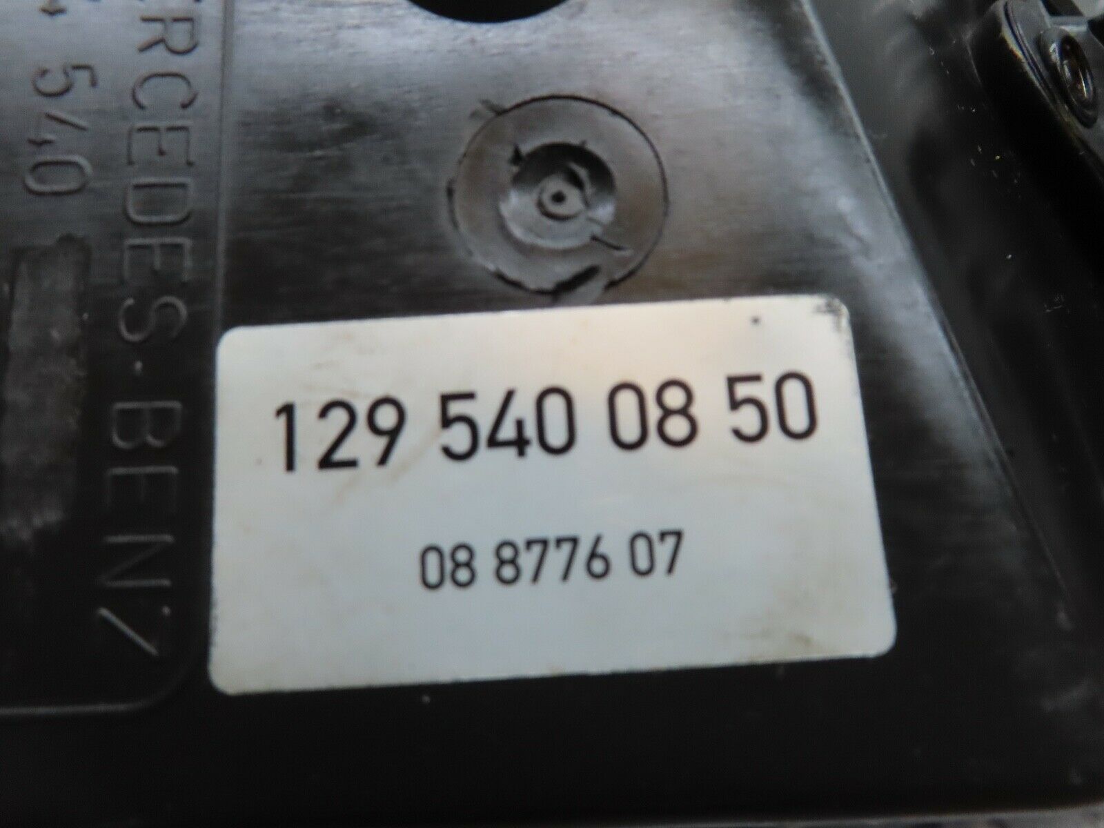 17176 Mercedes-Benz R129 300SL Coupe Fuse Box 1295400850