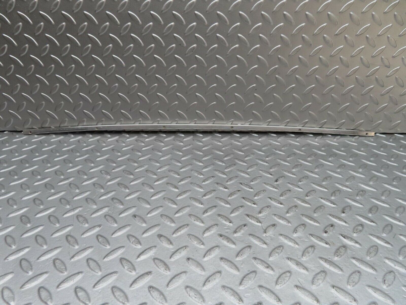 16430 Mercedes-Benz W124 260E Sunroof Chrome Trim