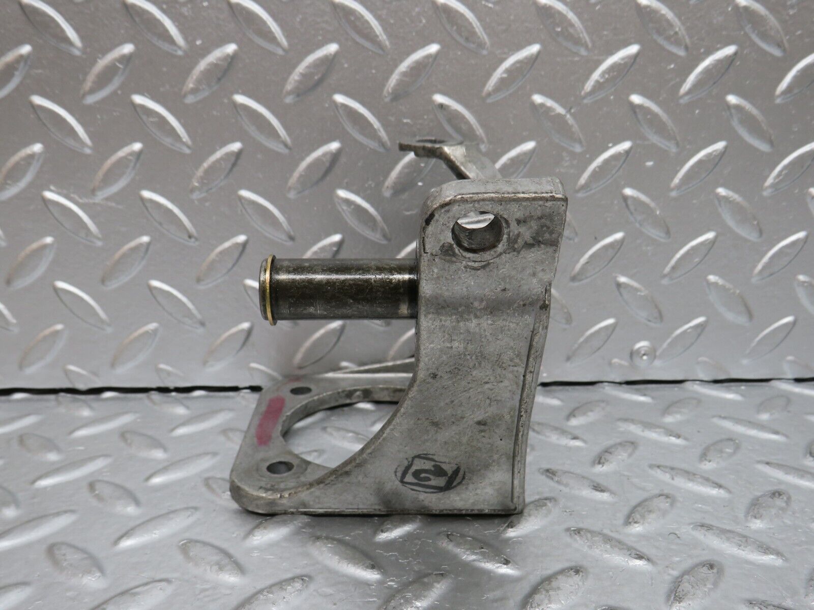 29418 Mercedes-Benz W124 230E Brake Pedal Bracket 1242900519