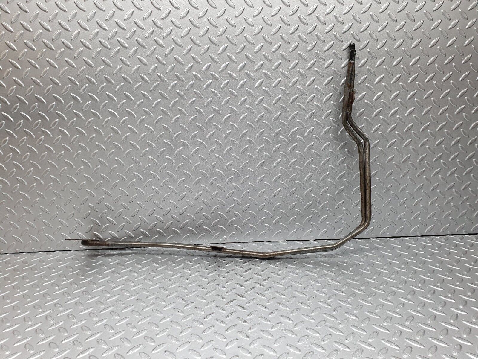 41194 Mercedes-Benz W126 300SE Oil Cooling Pipe Line
