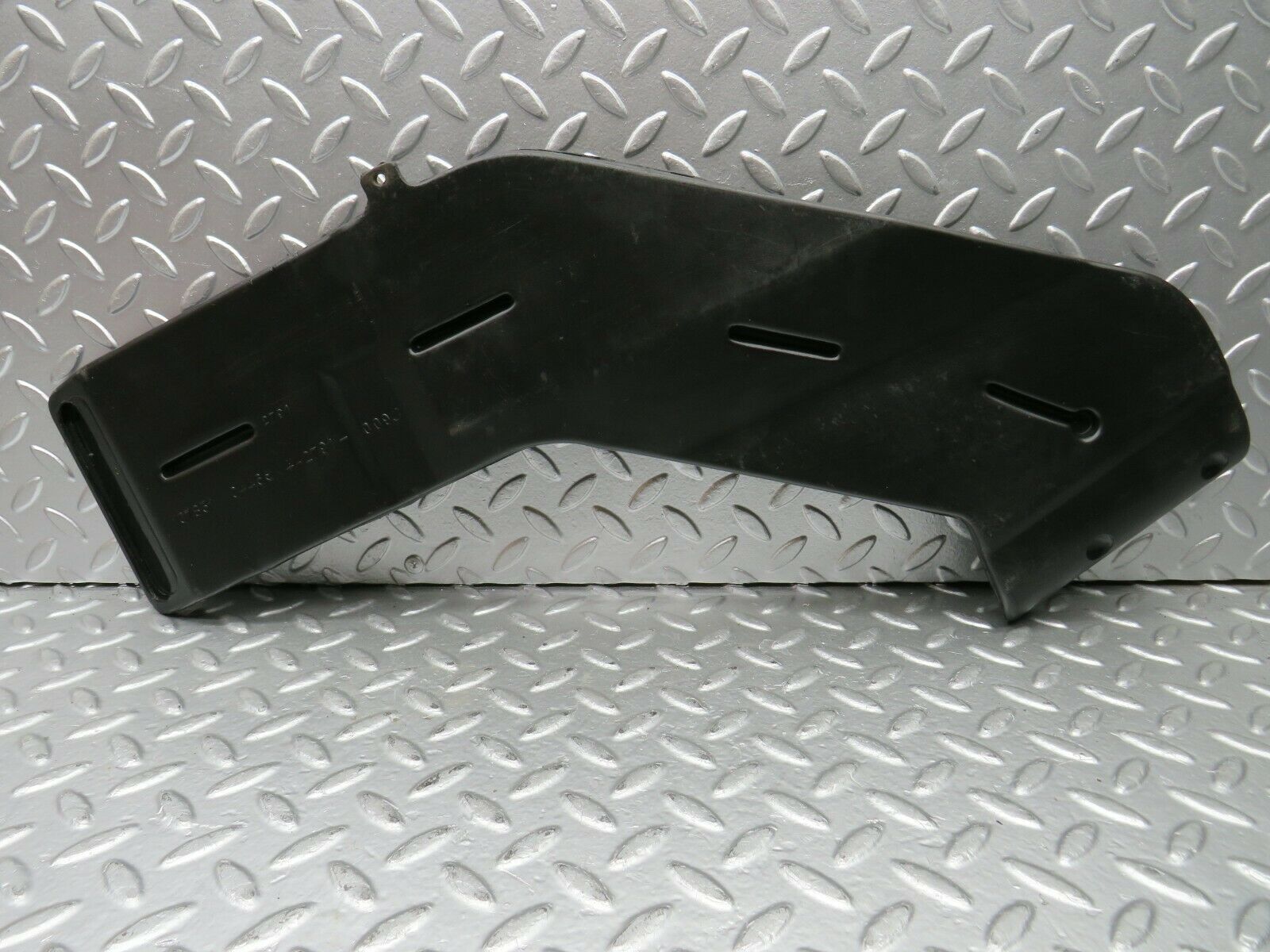 22689 Mercedes-Benz C107 450SLC Coupe Air Duct Vent Right Side 1078310446