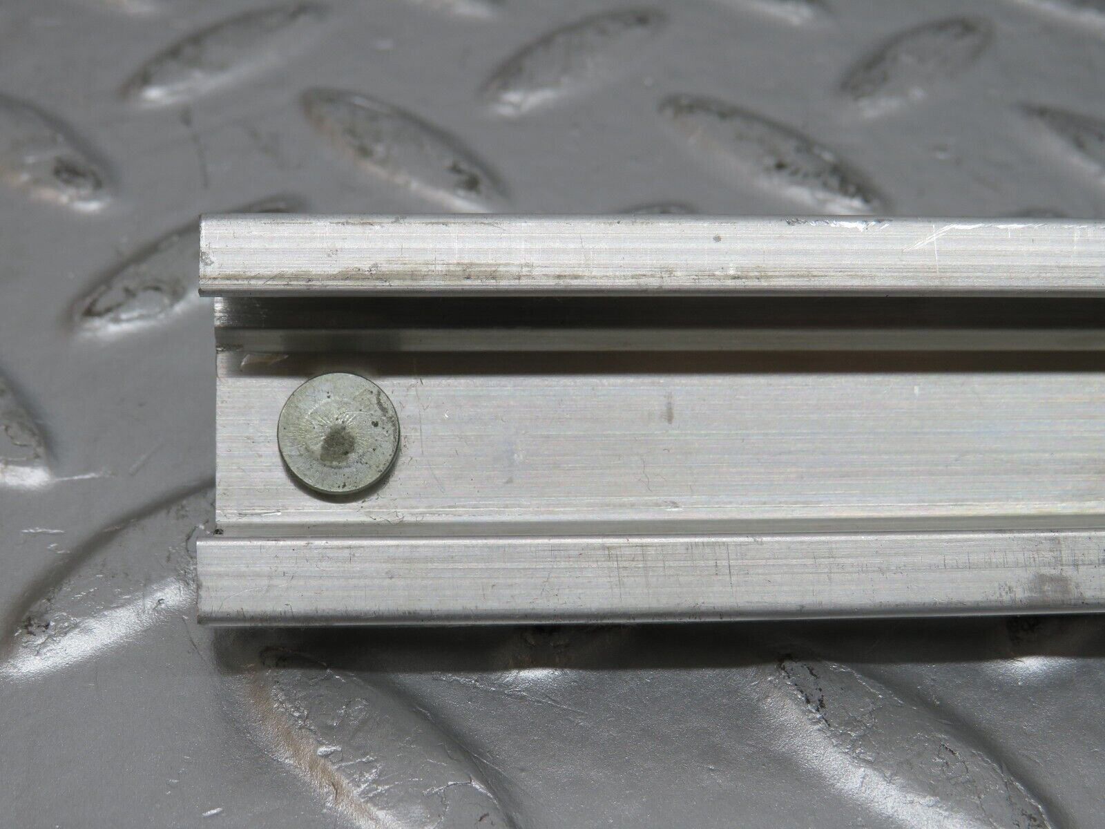 32381 Mercedes-Benz S124 300TE Wagon Window Regulator Holder Accessories