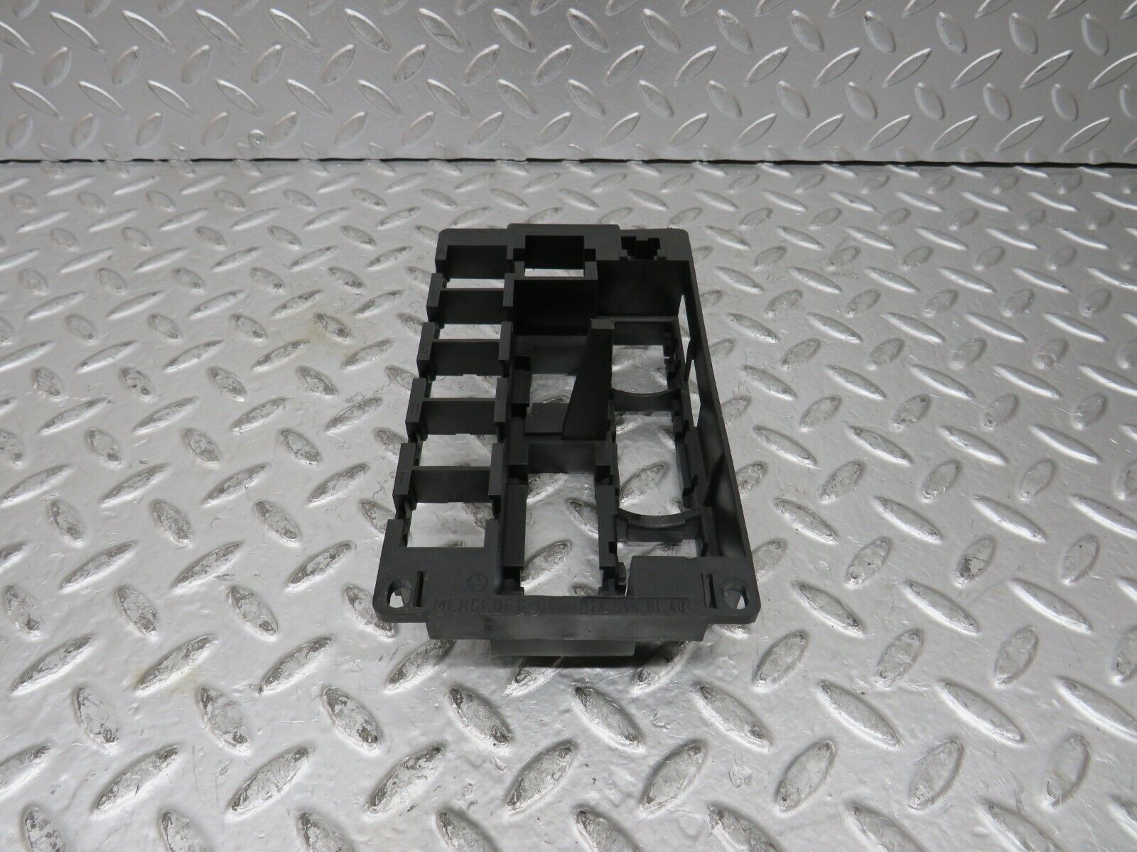 27589 Mercedes-Benz S124 300TE Wagon Fuse Relay Holder Bracket 1245450140