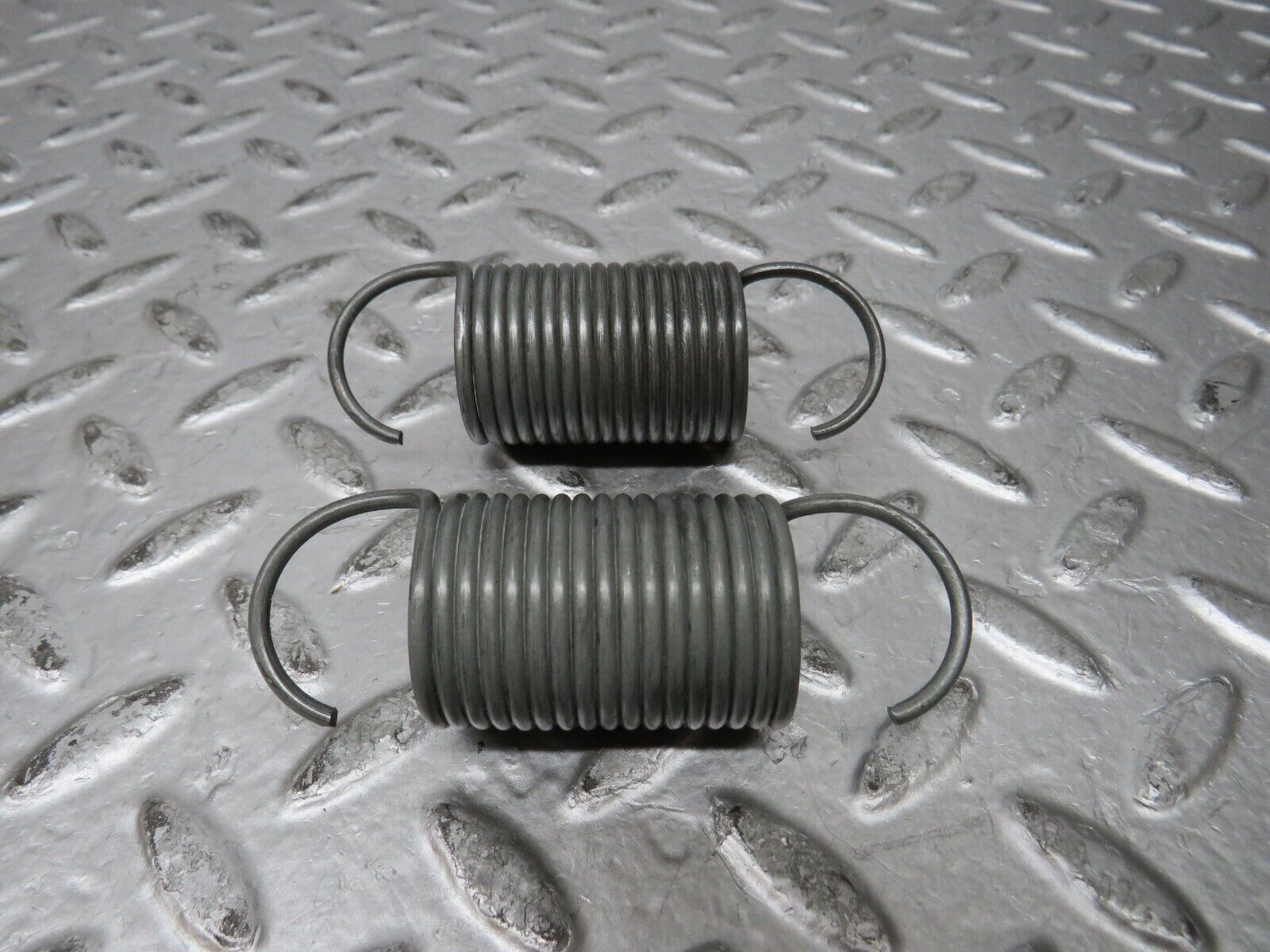 27307 Mercedes-Benz W123 280E Front Seat Adjustment Spring Pair