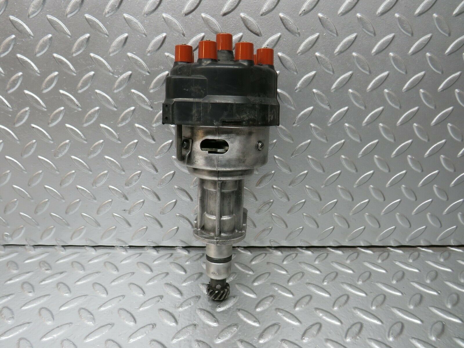 23913 Mercedes-Benz C107 450SLC Coupe Ignition Distributor 0237404006