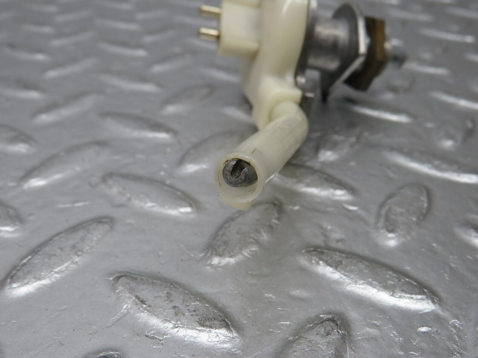 0635 Mercedes-Benz W123 230E Heater Regulator 1238300385