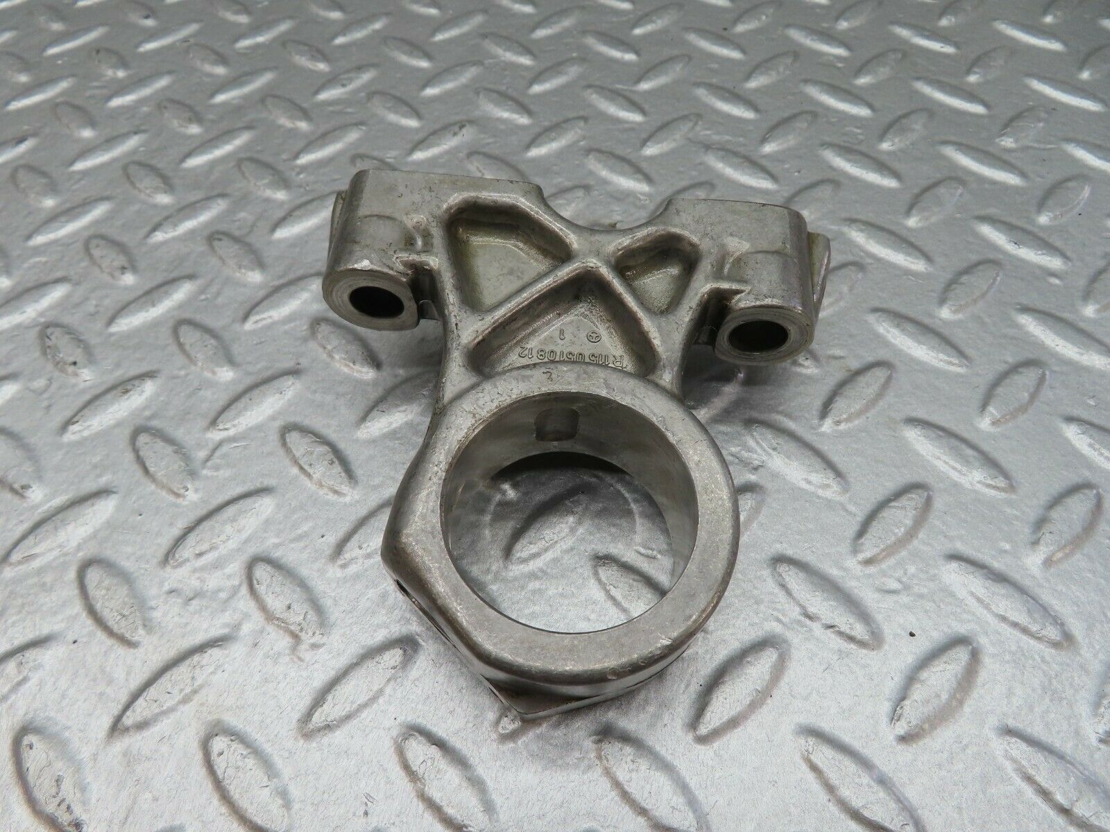 18037 Mercedes-Benz W123 200 Camshaft Tower Bearing 1150510812