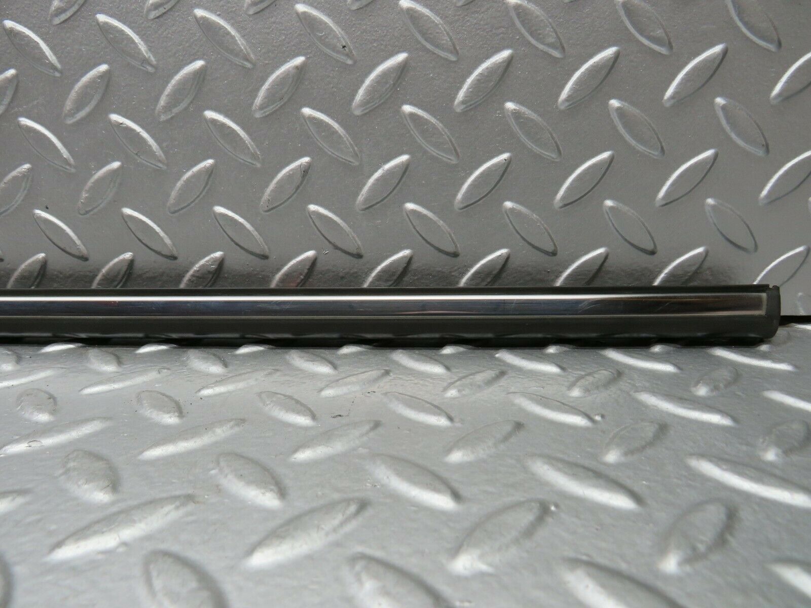 23001 Mercedes-Benz C123 230CE Coupe Left Door Centre Moulding Trim