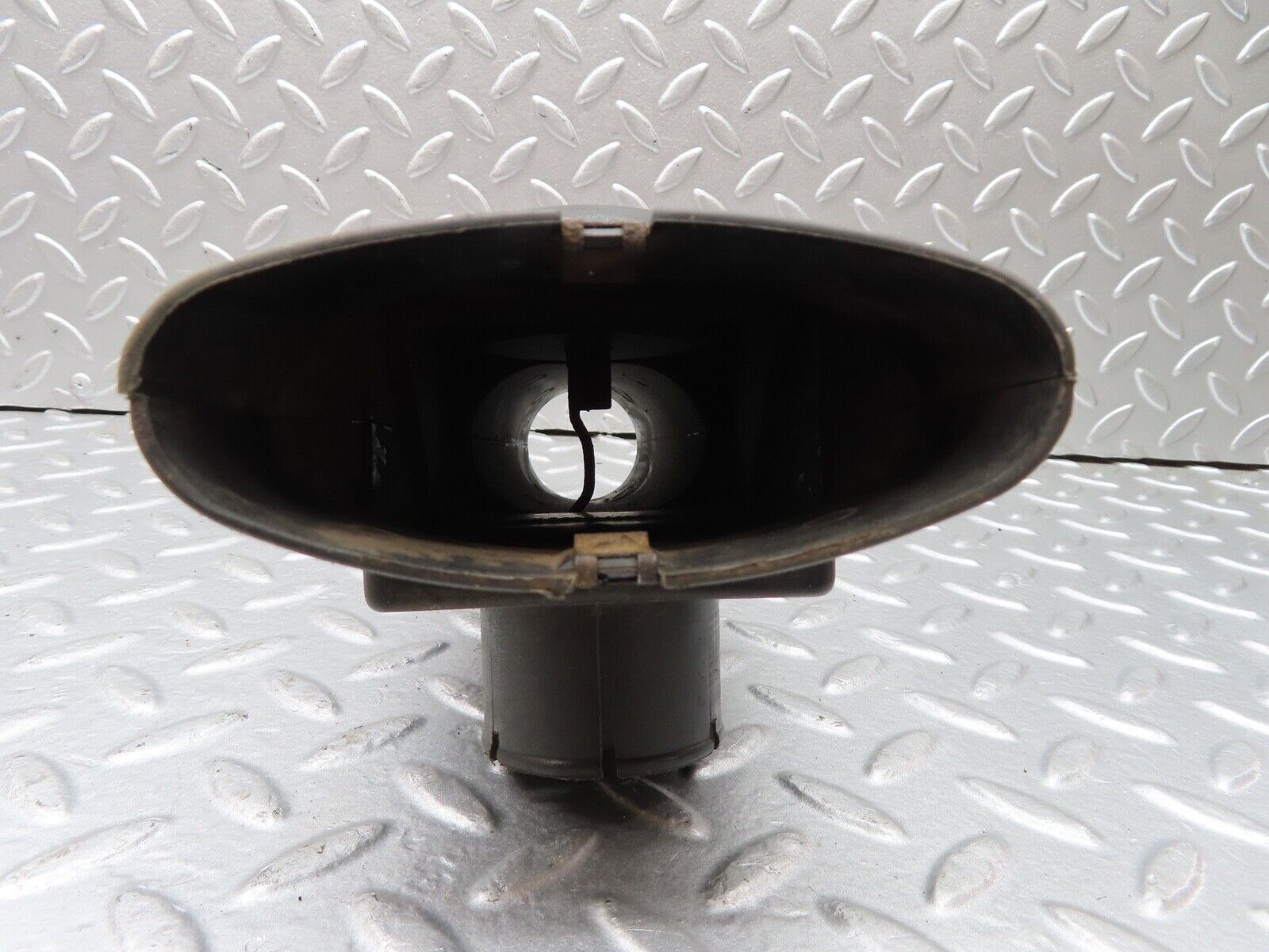 29097 Mercedes-Benz C124 320CE Coupe Air Intake Valve