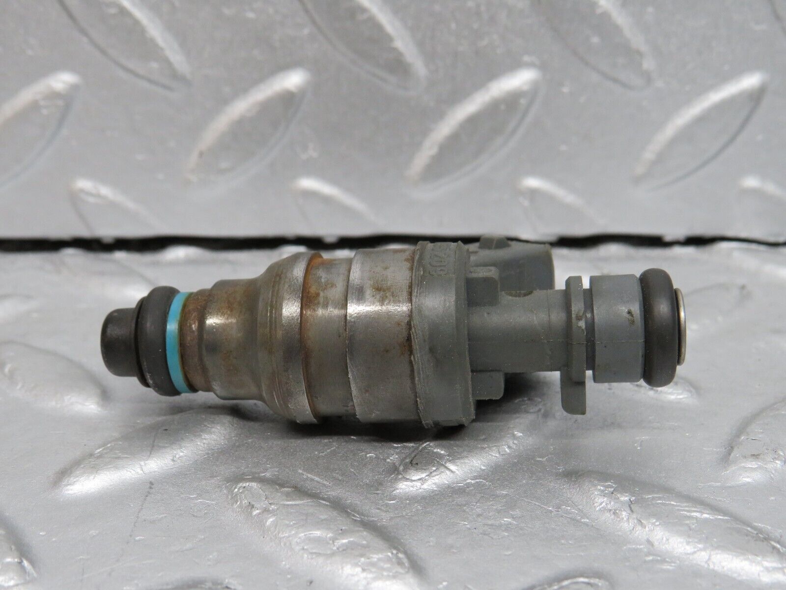38655 Mercedes-Benz R129 280SL Coupe Fuel Injector Bosch 0000787323 0280155209