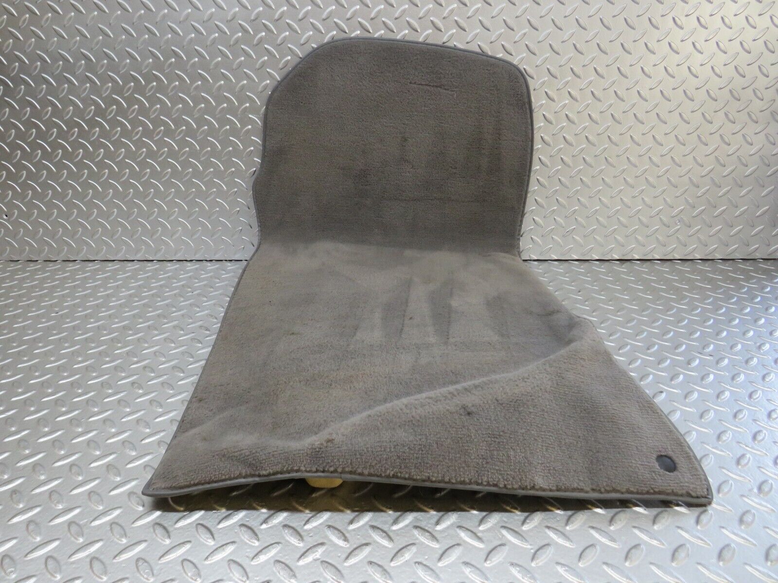 26493 Mercedes-Benz C124 220CE Coupe Front Left Floor Mat 1246805140