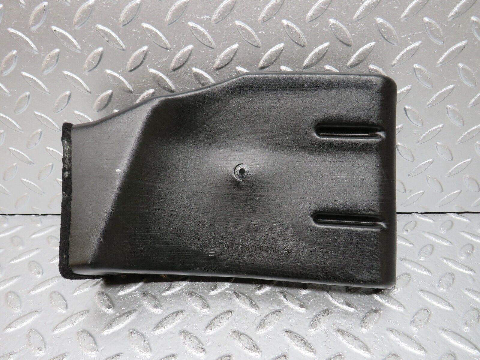 0486 Mercedes-Benz W123 230E Air Duct Heater Ventilation Right 1238310746