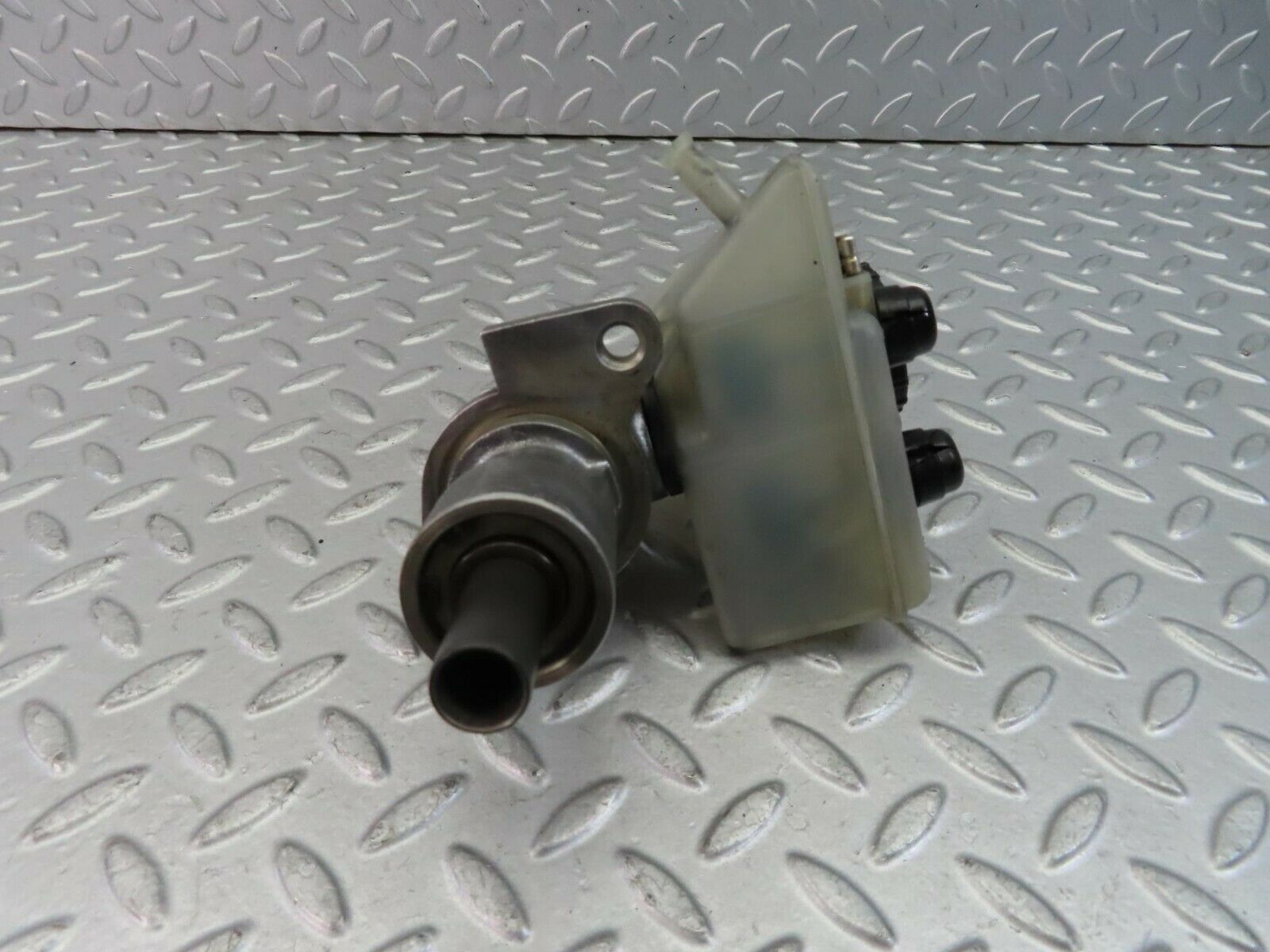 9413 Mercedes-Benz C124 300CE Coupe Brake Master Cylinder With Tank