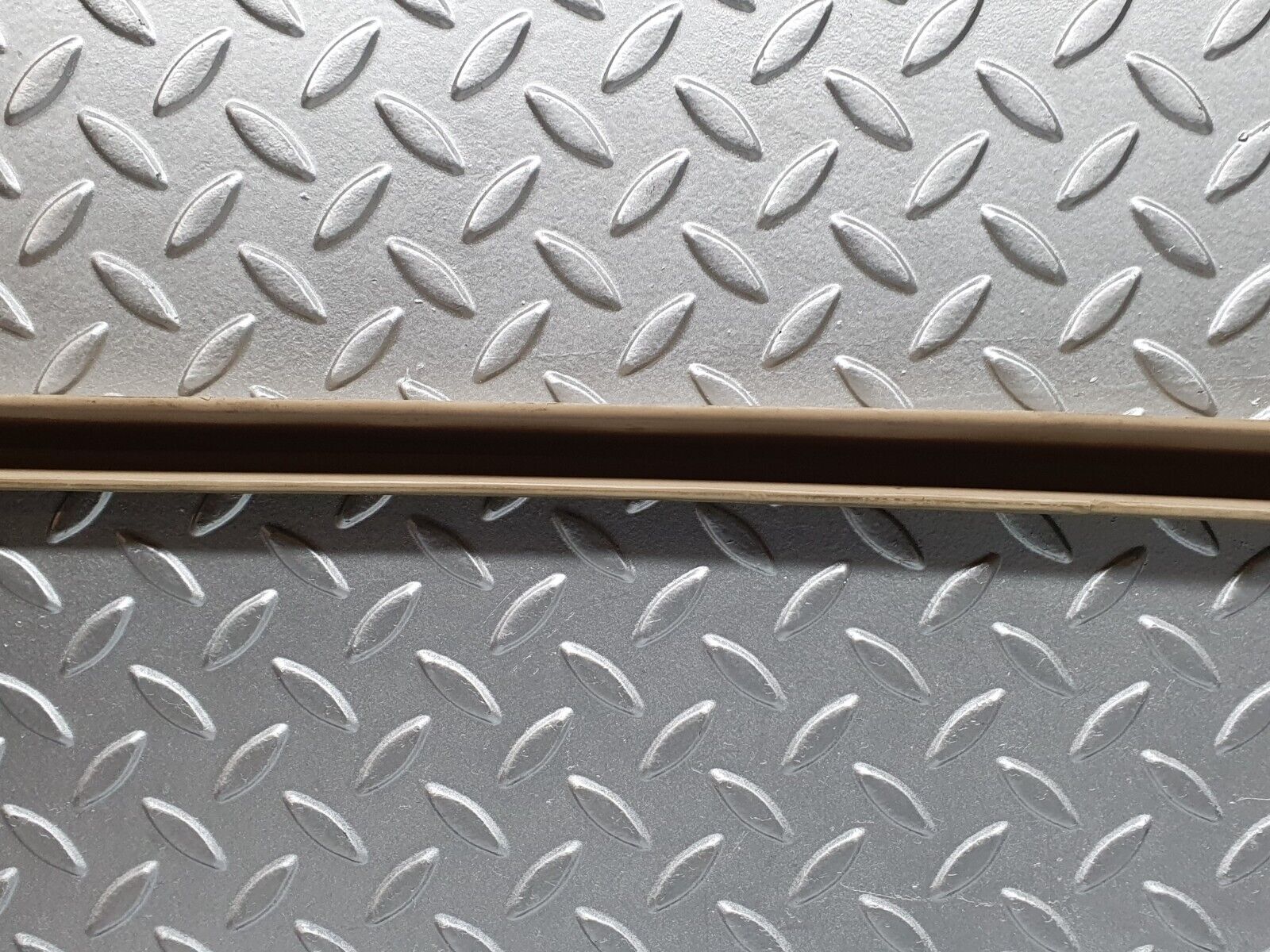 41156 Mercedes-Benz W126 300SE Rear Left Inner Window Frame Cover 1267350571